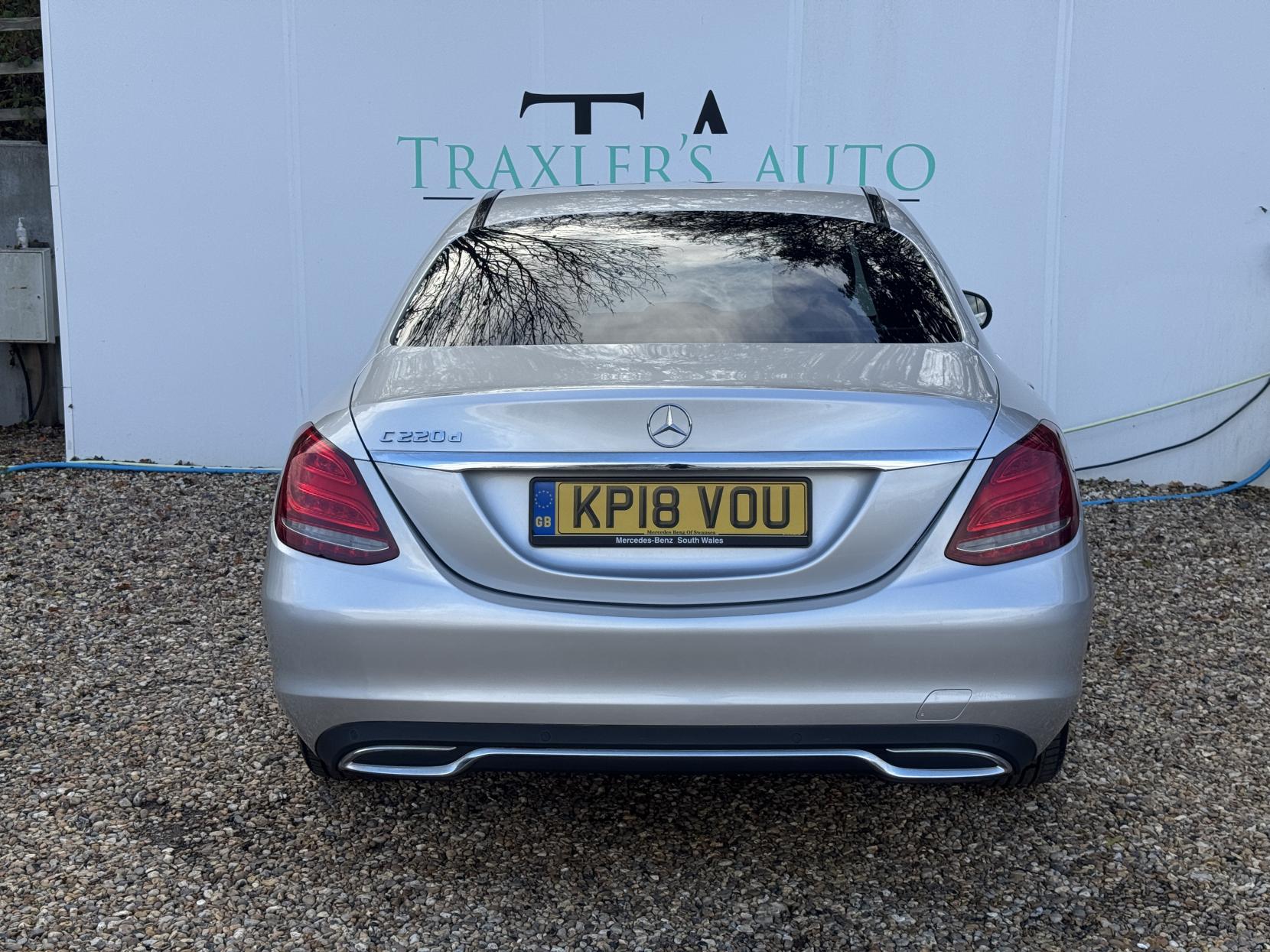 Mercedes-Benz C Class 2.1 C220d Sport Saloon 4dr Diesel G-Tronic+ Euro 6 (s/s) (170 ps)