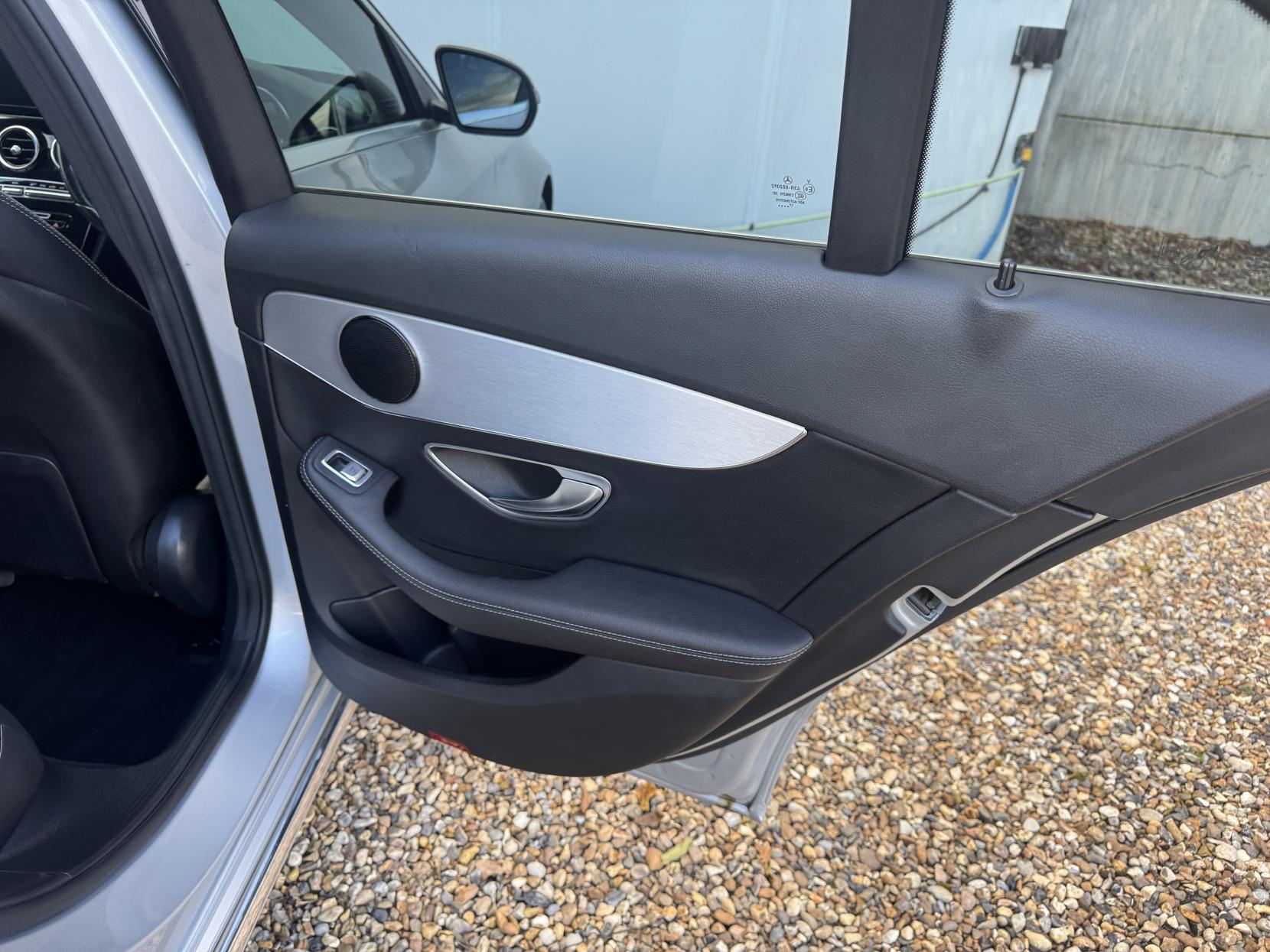 Mercedes-Benz C Class 2.1 C220d Sport Saloon 4dr Diesel G-Tronic+ Euro 6 (s/s) (170 ps)