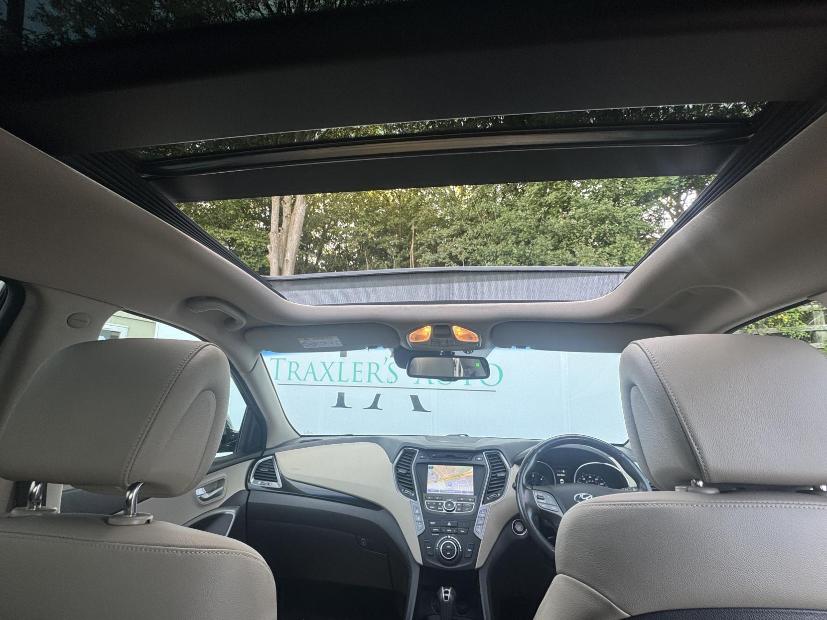 Hyundai Santa Fe 2.2 CRDi Premium SE SUV 5dr Diesel Auto 4WD Euro 5 (7 seat) (194 bhp)