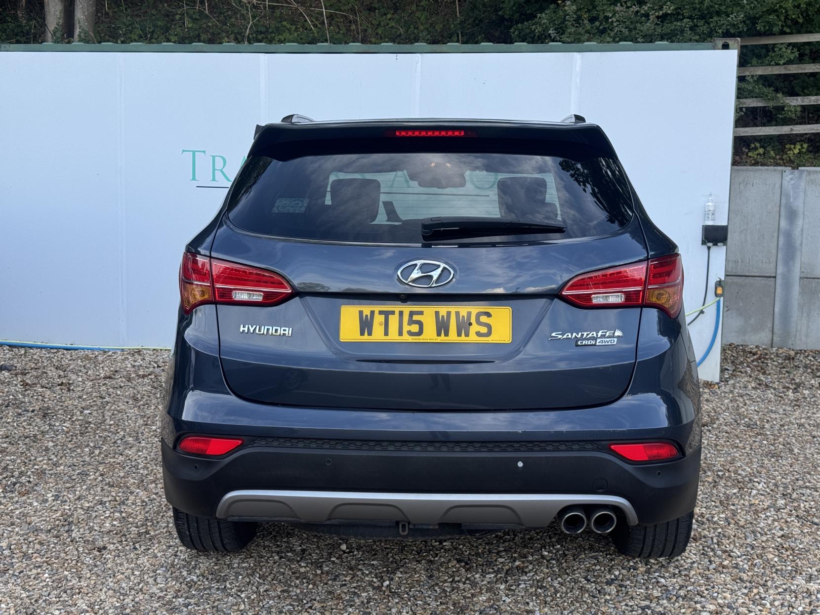 Hyundai Santa Fe 2.2 CRDi Premium SE SUV 5dr Diesel Auto 4WD Euro 5 (7 seat) (194 bhp)