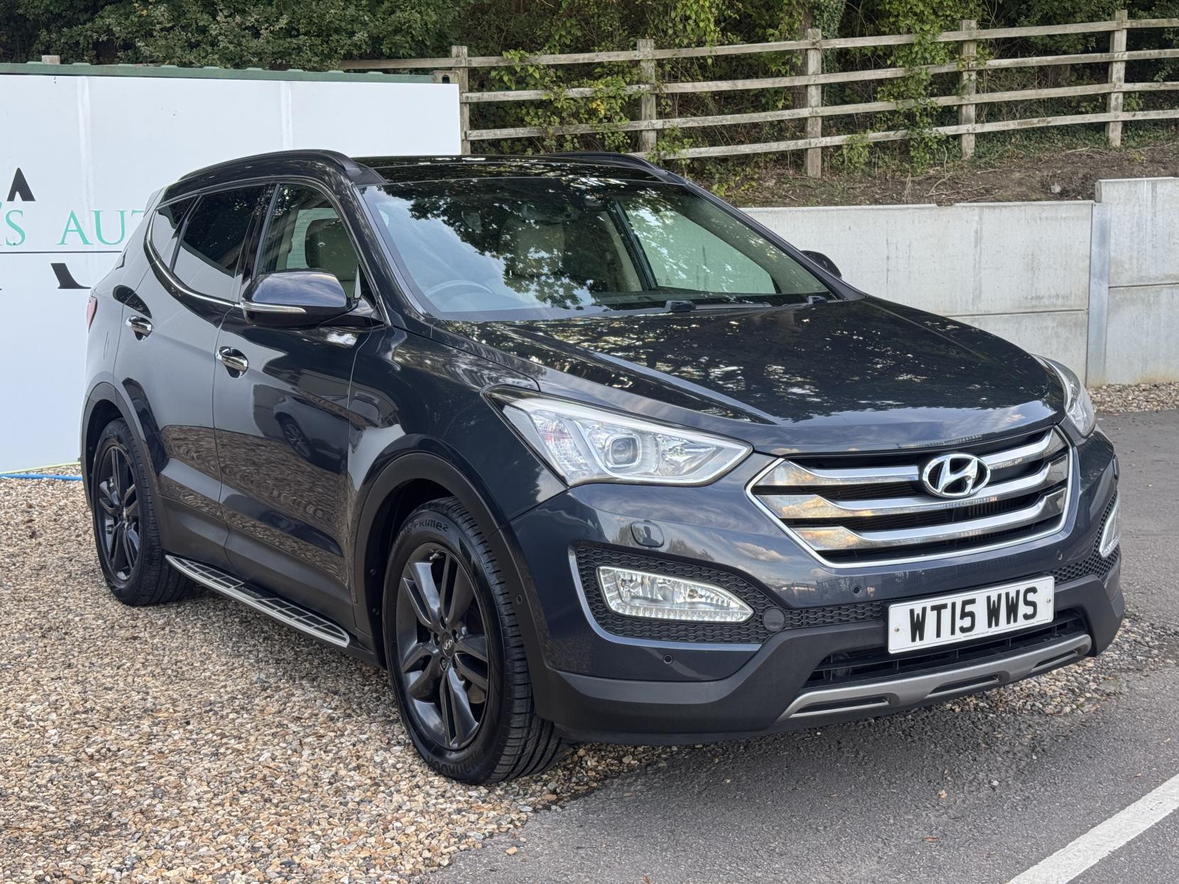 Hyundai Santa Fe 2.2 CRDi Premium SE SUV 5dr Diesel Auto 4WD Euro 5 (7 seat) (194 bhp)