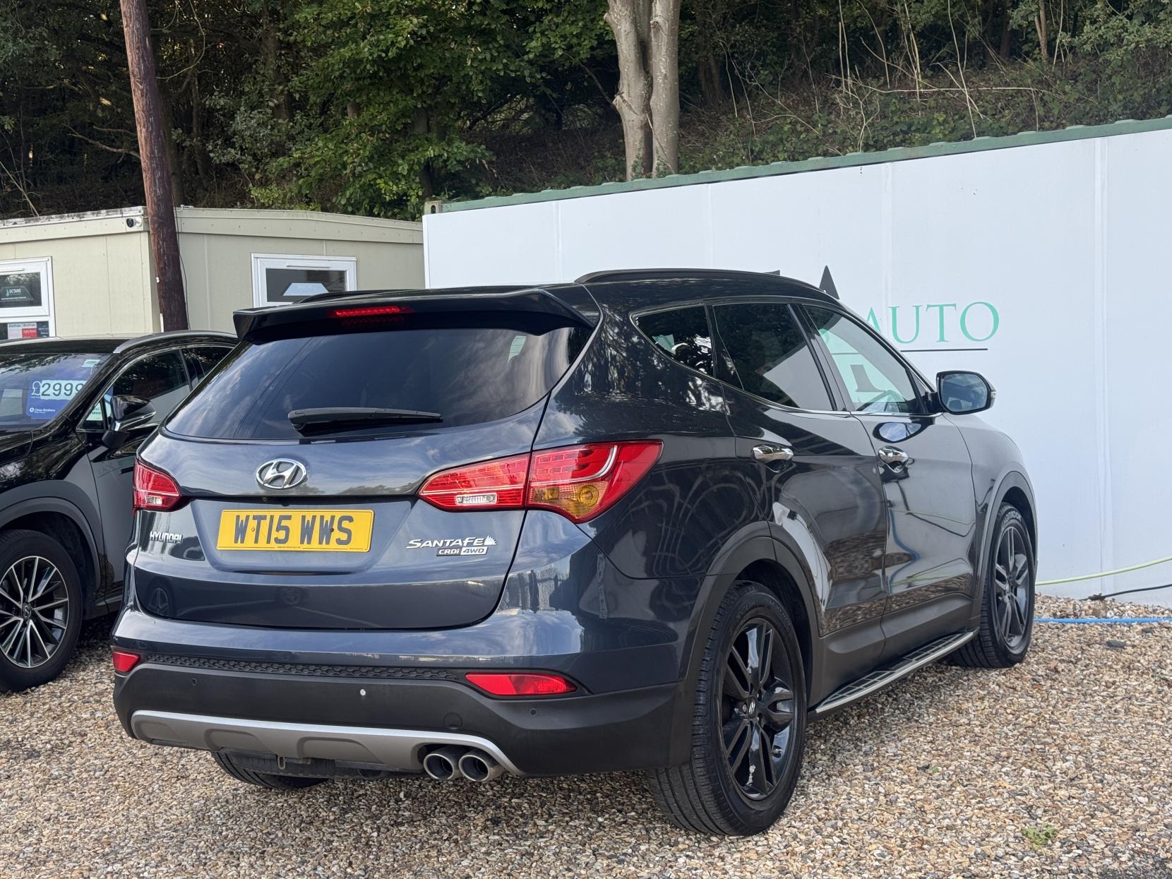 Hyundai Santa Fe 2.2 CRDi Premium SE SUV 5dr Diesel Auto 4WD Euro 5 (7 seat) (194 bhp)