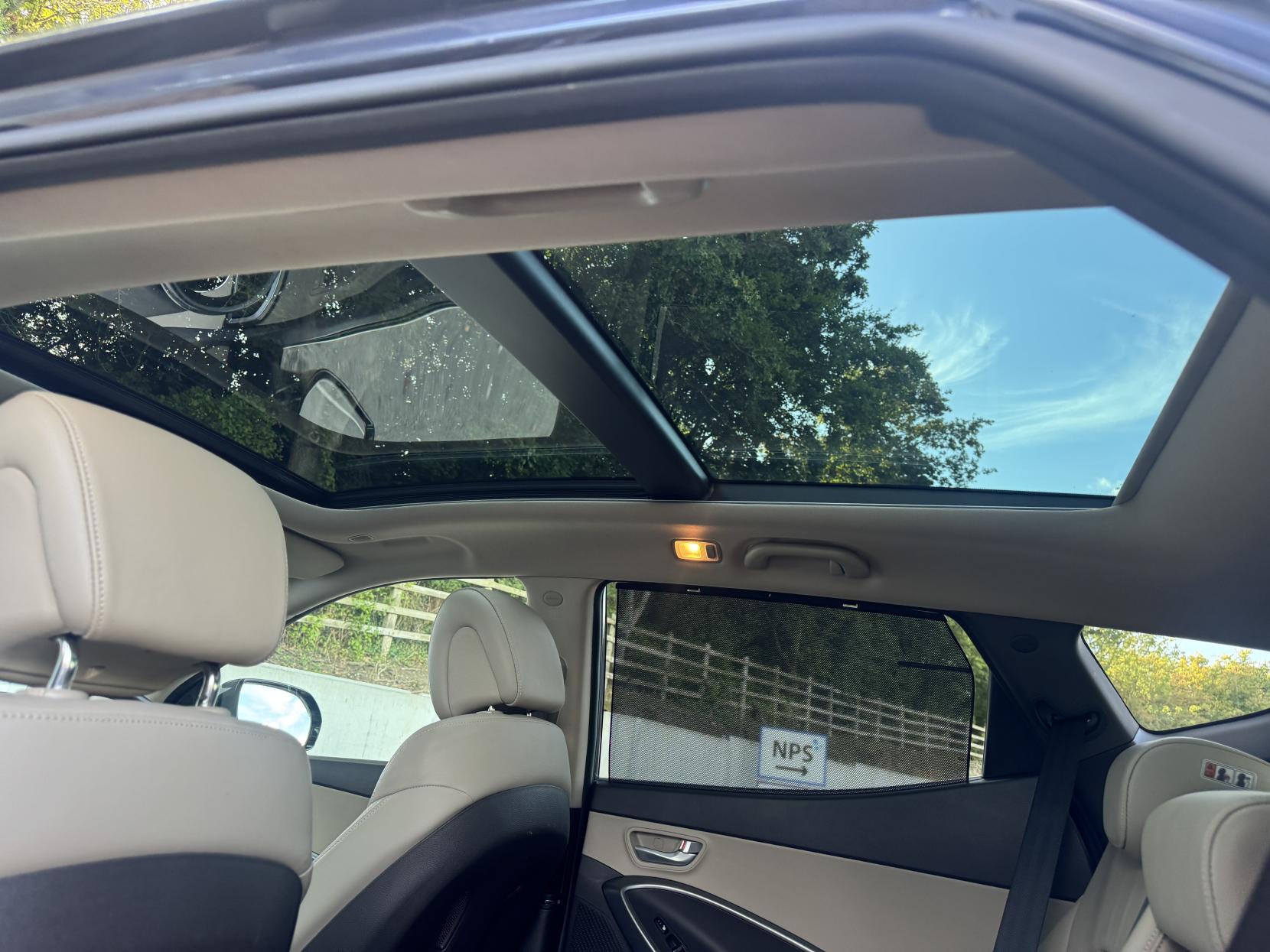 Hyundai Santa Fe 2.2 CRDi Premium SE SUV 5dr Diesel Auto 4WD Euro 5 (7 seat) (194 bhp)