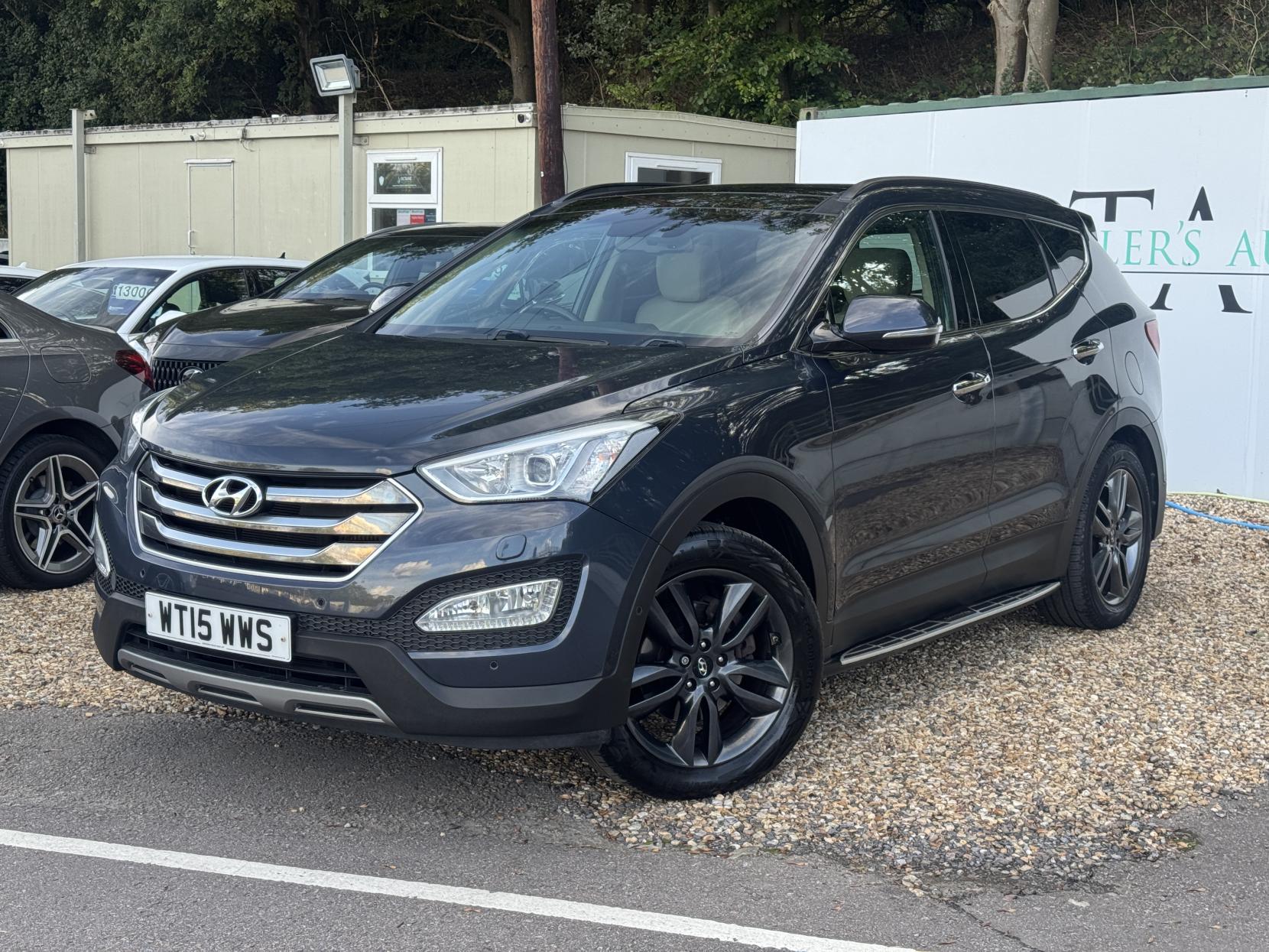 Hyundai Santa Fe 2.2 CRDi Premium SE SUV 5dr Diesel Auto 4WD Euro 5 (7 seat) (194 bhp)