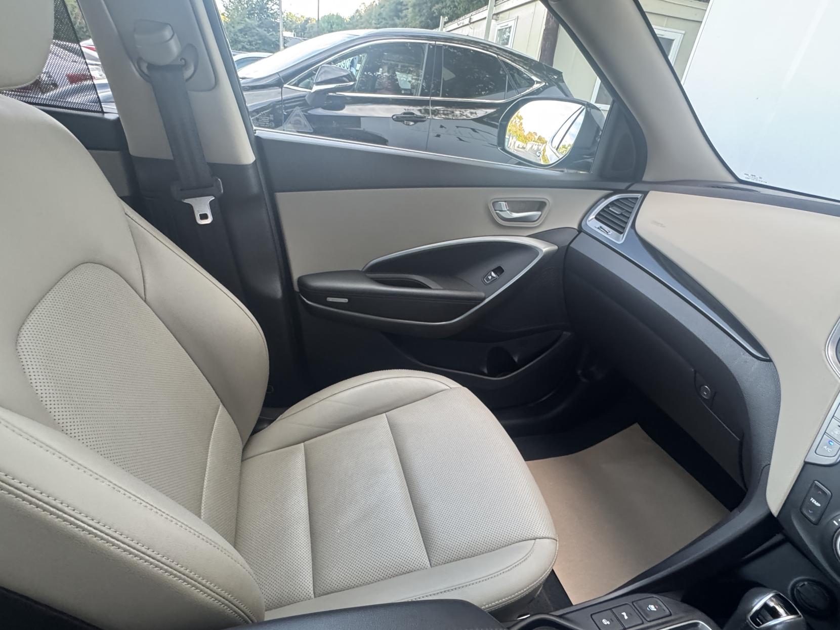 Hyundai Santa Fe 2.2 CRDi Premium SE SUV 5dr Diesel Auto 4WD Euro 5 (7 seat) (194 bhp)