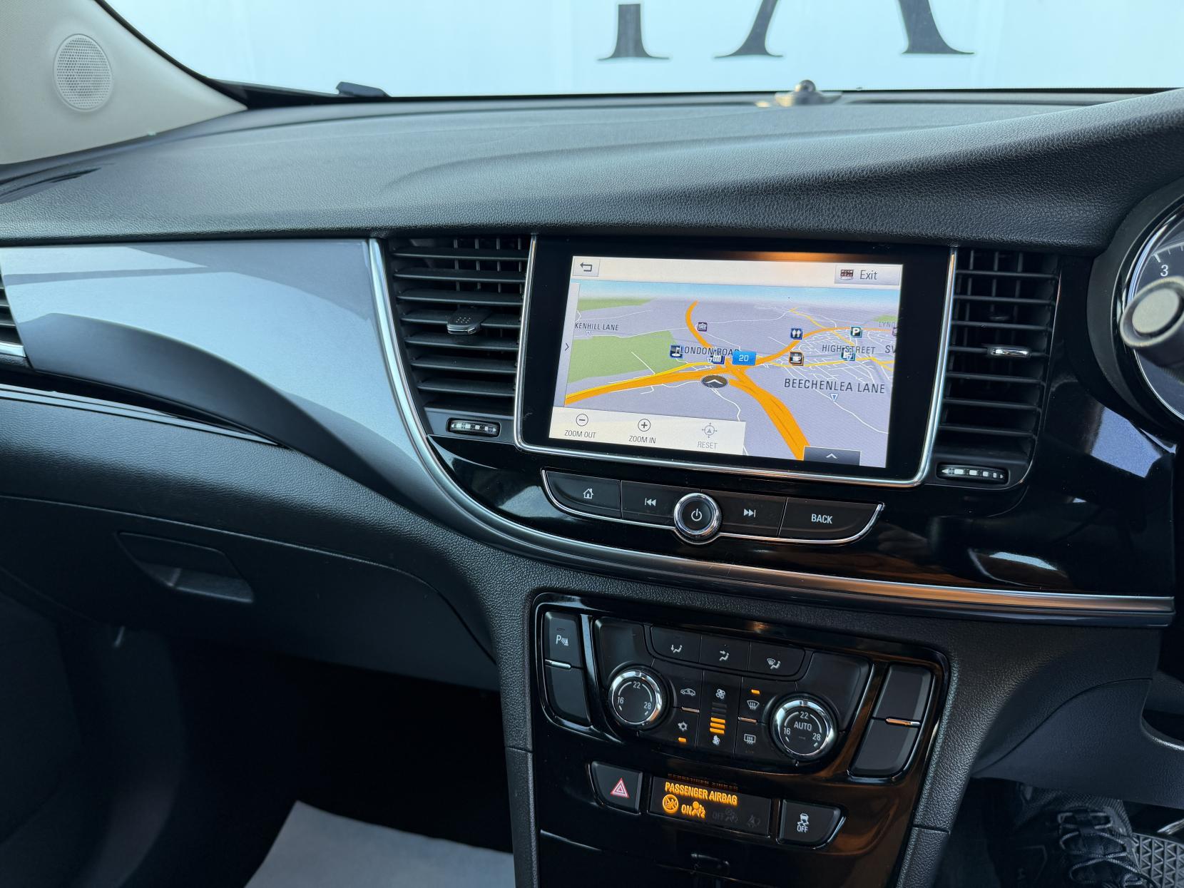 Vauxhall Mokka X 1.4i Turbo Design Nav SUV 5dr Petrol Auto Euro 6 (140 ps)