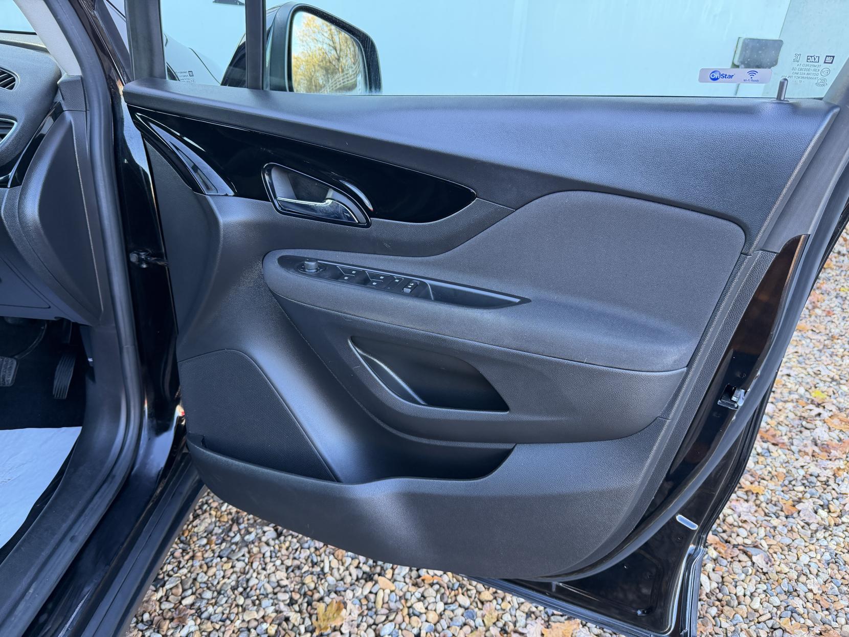 Vauxhall Mokka X 1.4i Turbo Design Nav SUV 5dr Petrol Auto Euro 6 (140 ps)