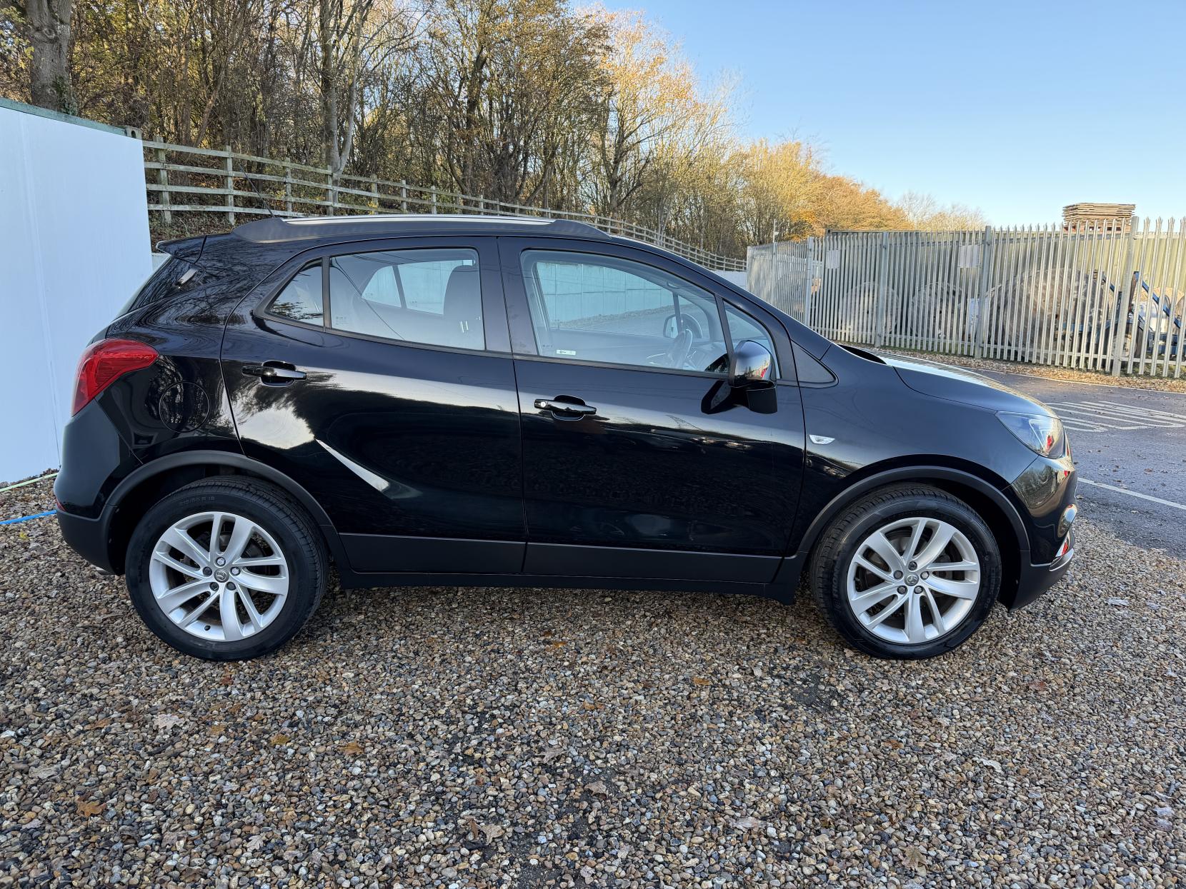 Vauxhall Mokka X 1.4i Turbo Design Nav SUV 5dr Petrol Auto Euro 6 (140 ps)