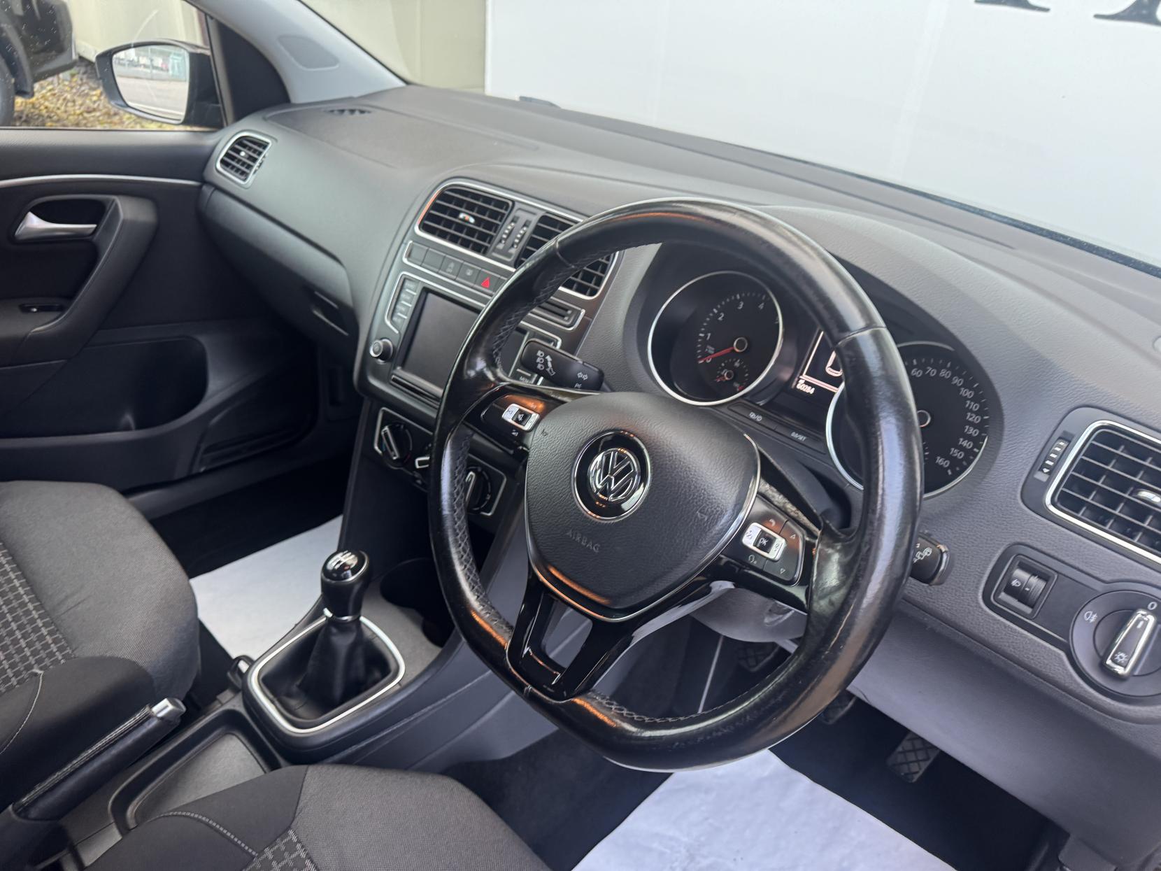 Volkswagen Polo 1.0 BlueMotion Tech SE Hatchback 5dr Petrol Manual Euro 6 (s/s) (60 ps)