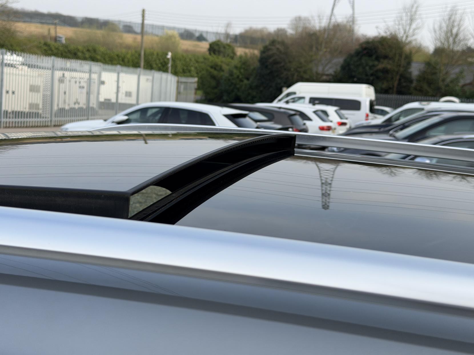 Volkswagen Tiguan 2.0 TDI BlueMotion Tech R-Line SUV 5dr Diesel Manual 4Motion Euro 6 (s/s) (150 ps)