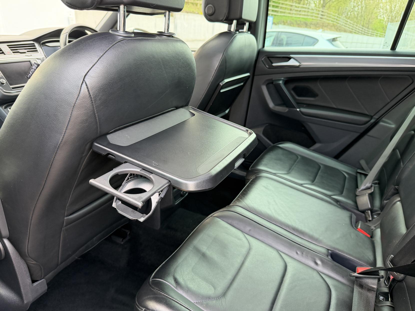 Volkswagen Tiguan 2.0 TDI BlueMotion Tech R-Line SUV 5dr Diesel Manual 4Motion Euro 6 (s/s) (150 ps)