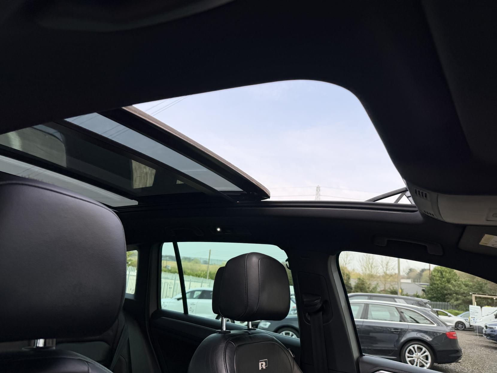 Volkswagen Tiguan 2.0 TDI BlueMotion Tech R-Line SUV 5dr Diesel Manual 4Motion Euro 6 (s/s) (150 ps)