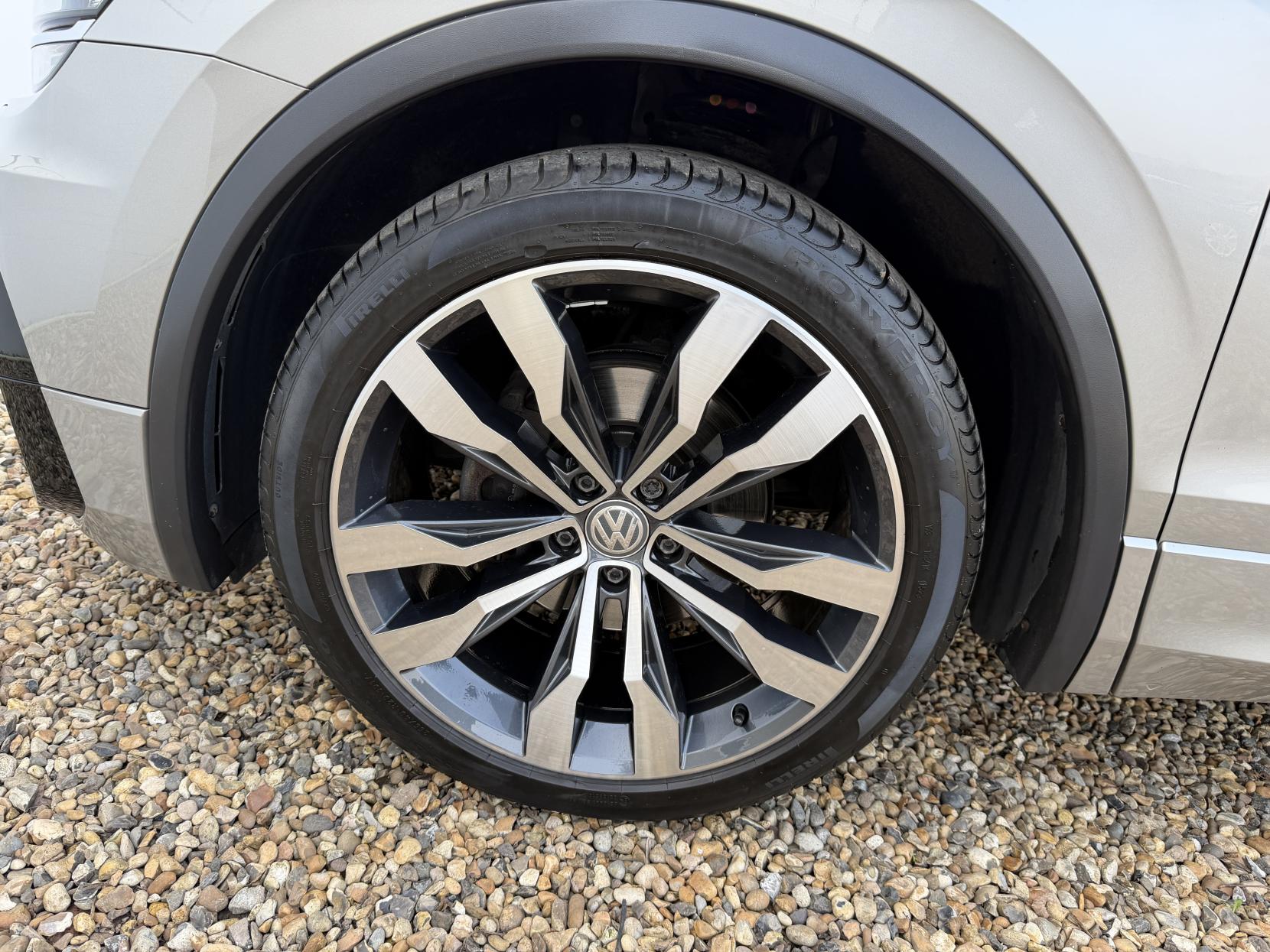 Volkswagen Tiguan 2.0 TDI BlueMotion Tech R-Line SUV 5dr Diesel Manual 4Motion Euro 6 (s/s) (150 ps)