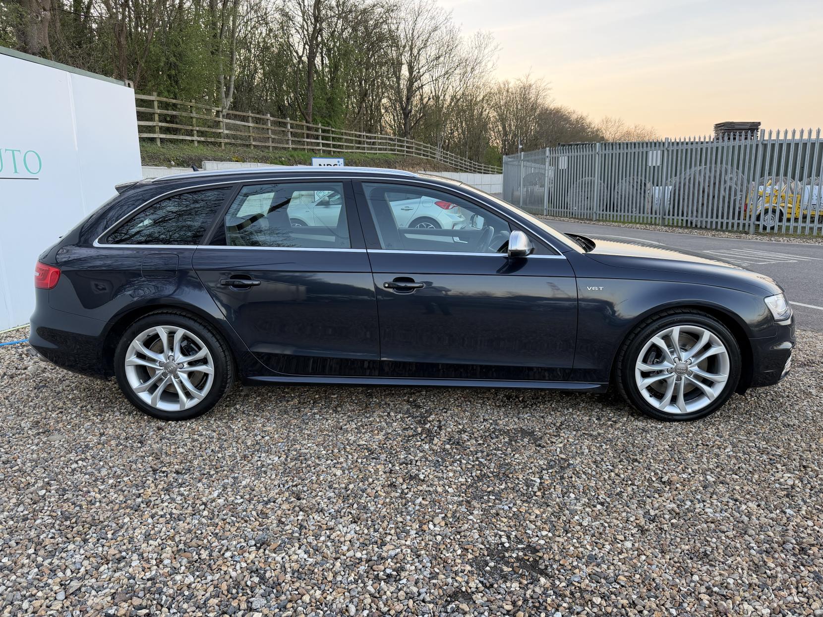 Audi S4 Avant 3.0 TFSI V6 Estate 5dr Petrol S Tronic quattro Euro 6 (s/s) (Nav) (333 ps)
