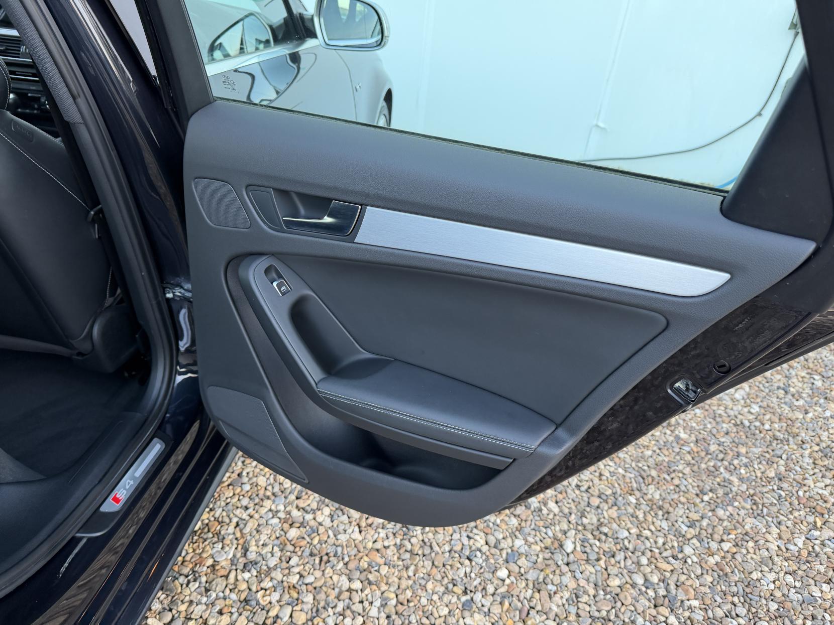 Audi S4 Avant 3.0 TFSI V6 Estate 5dr Petrol S Tronic quattro Euro 6 (s/s) (Nav) (333 ps)