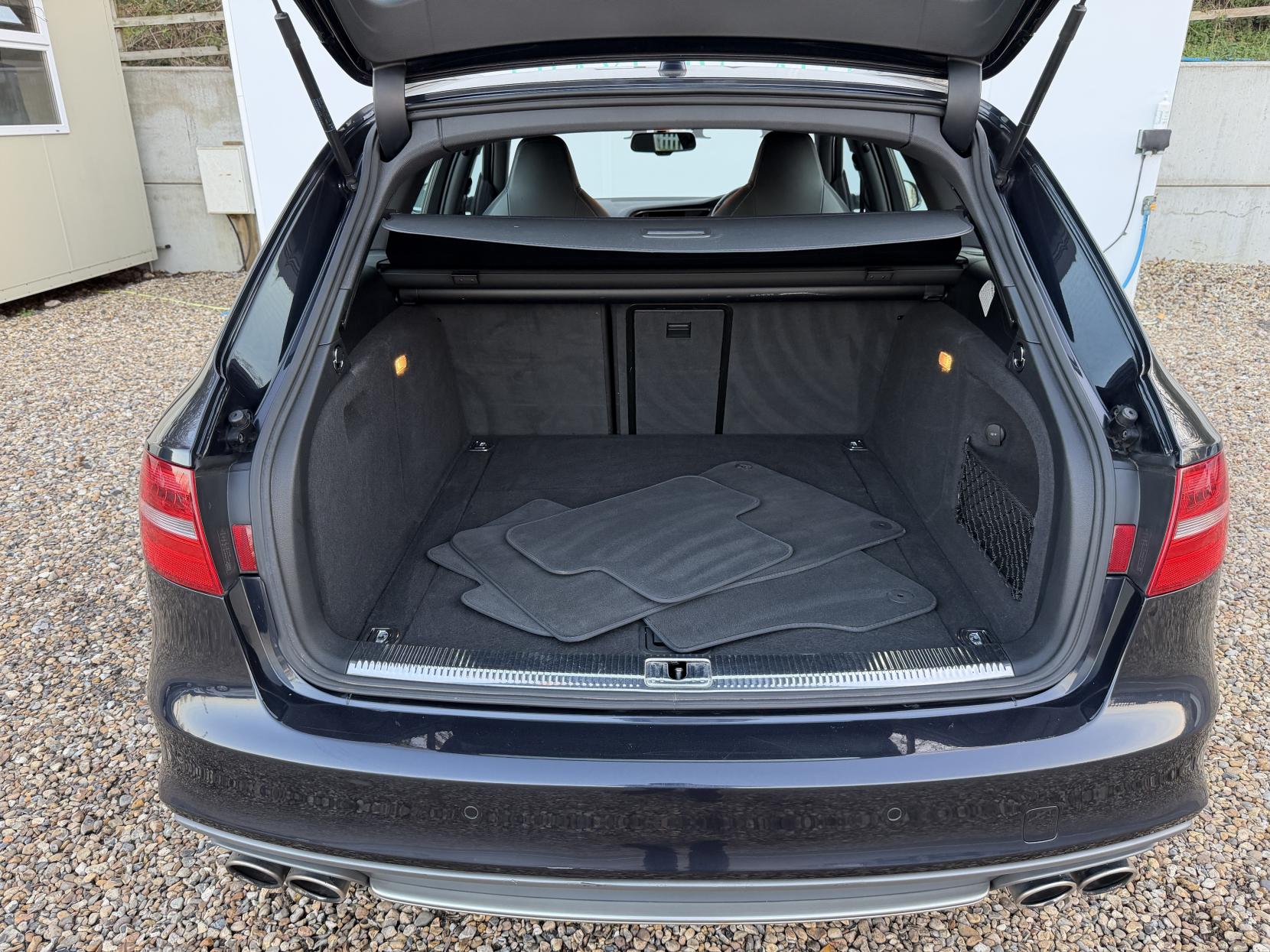 Audi S4 Avant 3.0 TFSI V6 Estate 5dr Petrol S Tronic quattro Euro 6 (s/s) (Nav) (333 ps)