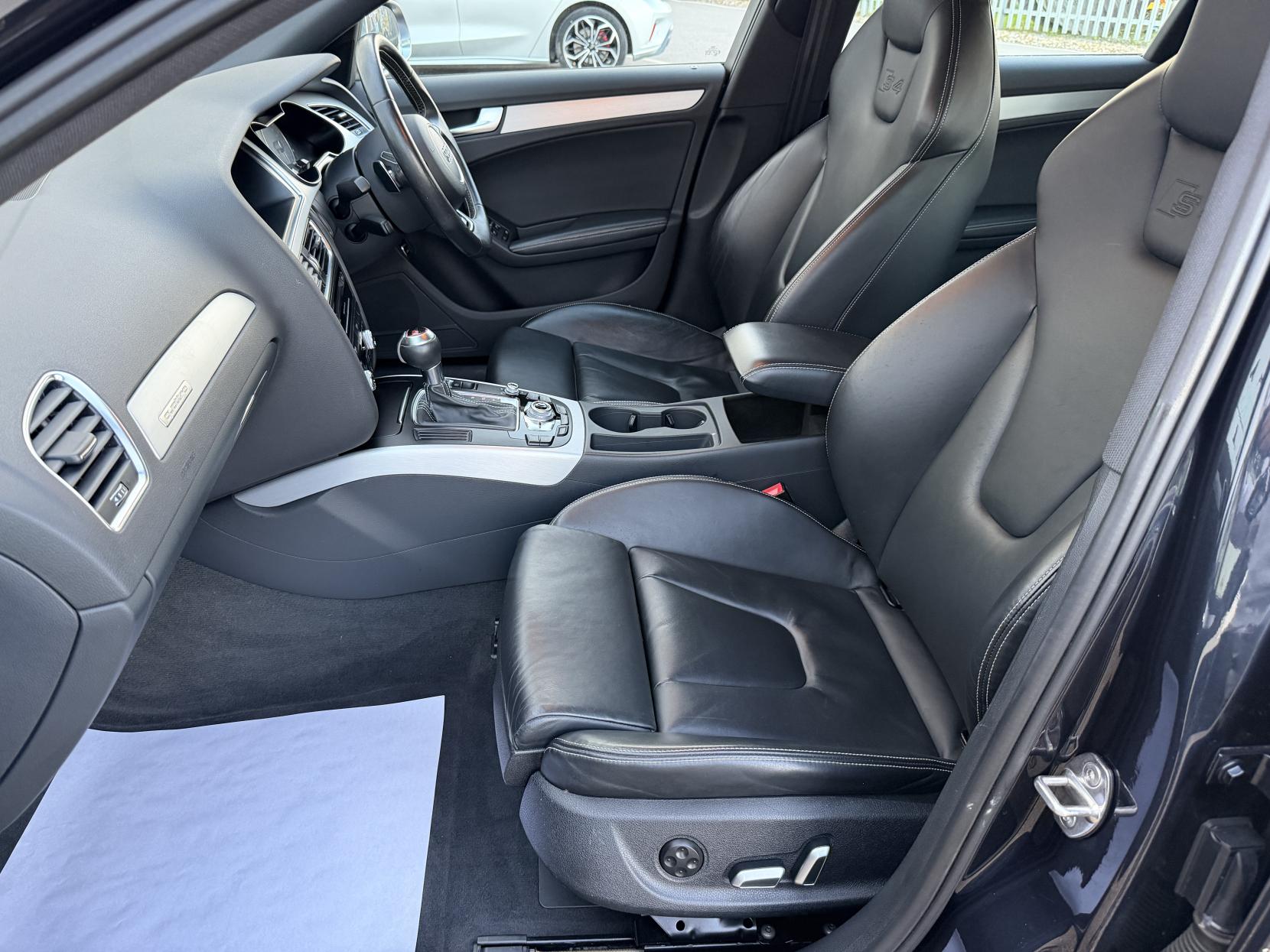 Audi S4 Avant 3.0 TFSI V6 Estate 5dr Petrol S Tronic quattro Euro 6 (s/s) (Nav) (333 ps)