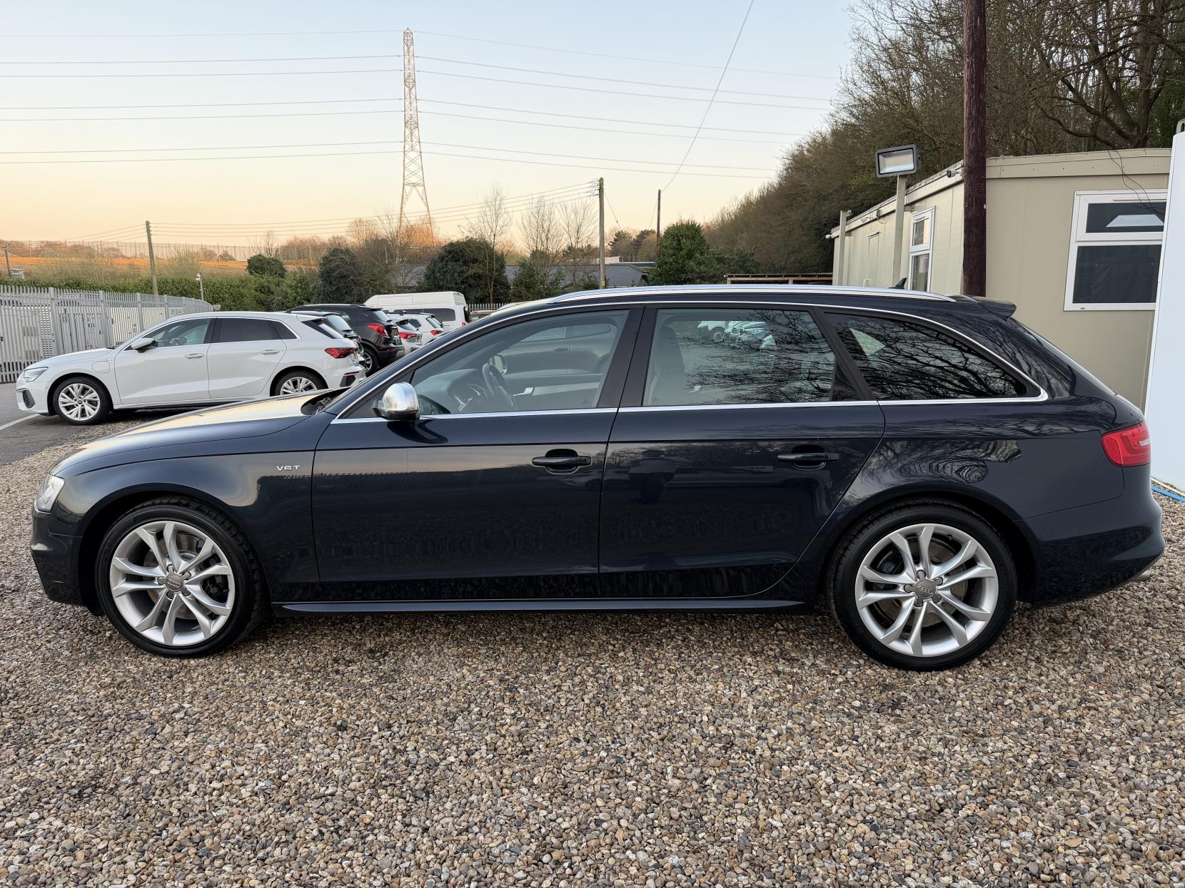 Audi S4 Avant 3.0 TFSI V6 Estate 5dr Petrol S Tronic quattro Euro 6 (s/s) (Nav) (333 ps)