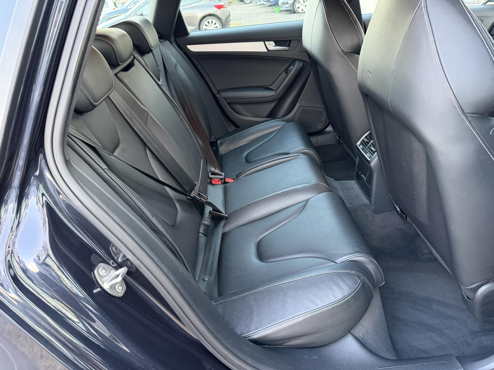 Audi S4 Avant 3.0 TFSI V6 Estate 5dr Petrol S Tronic quattro Euro 6 (s/s) (Nav) (333 ps)