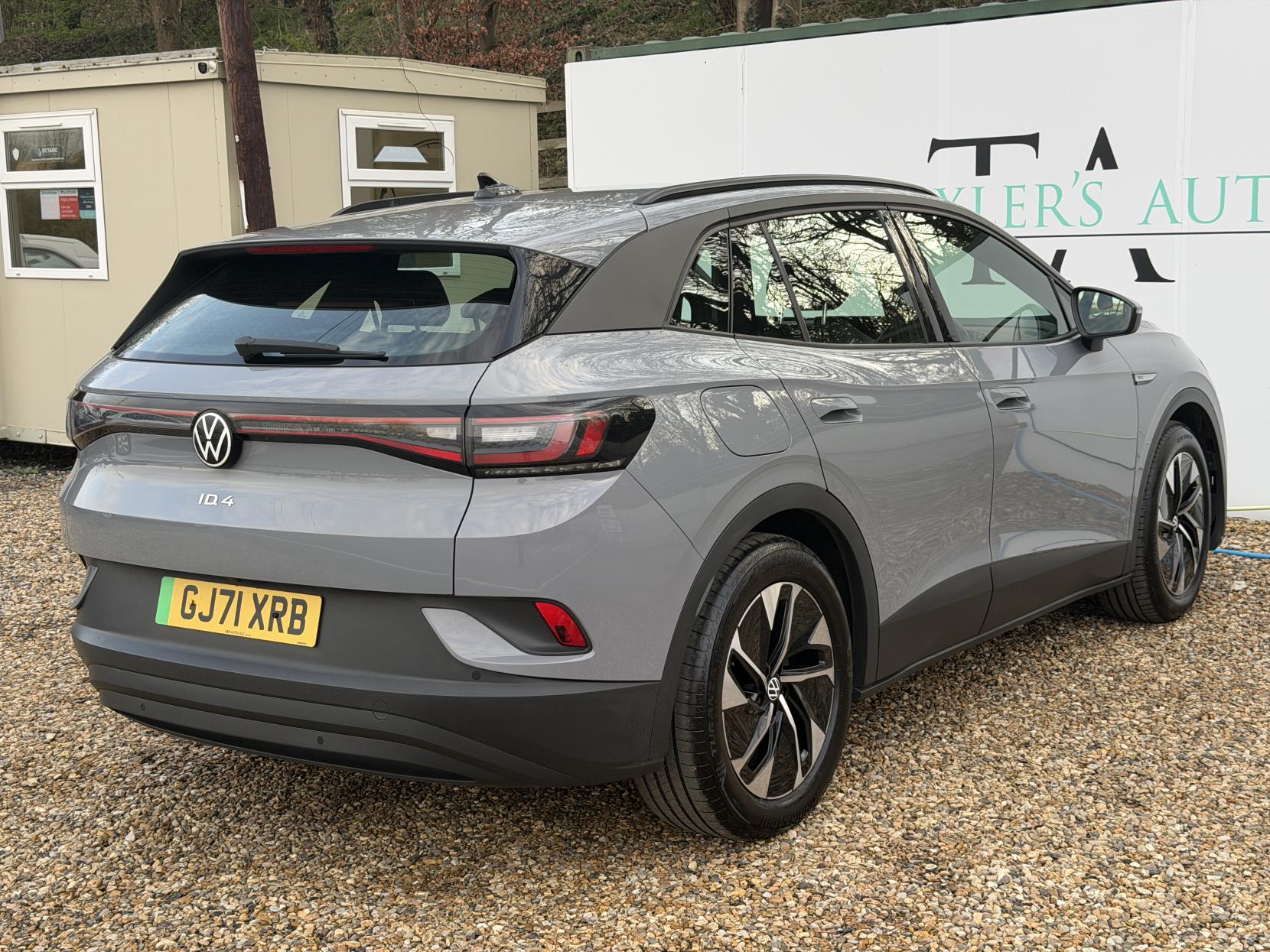 Volkswagen ID.4 Pro Performance 77kWh Life SUV 5dr Electric Auto (204 ps)