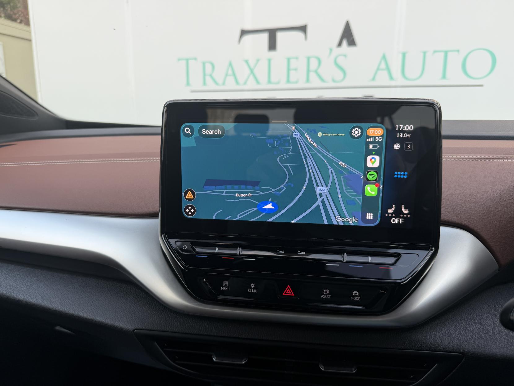 Volkswagen ID.4 Pro Performance 77kWh Life SUV 5dr Electric Auto (204 ps)