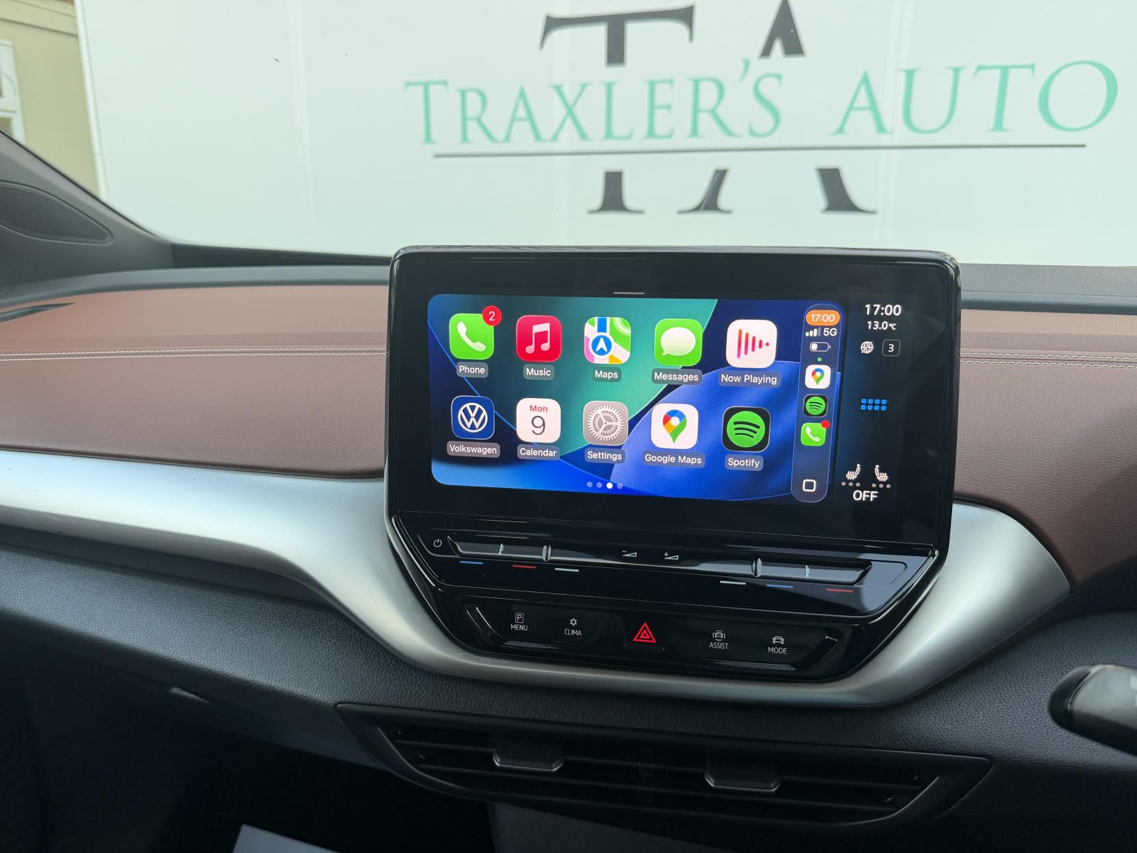 Volkswagen ID.4 Pro Performance 77kWh Life SUV 5dr Electric Auto (204 ps)