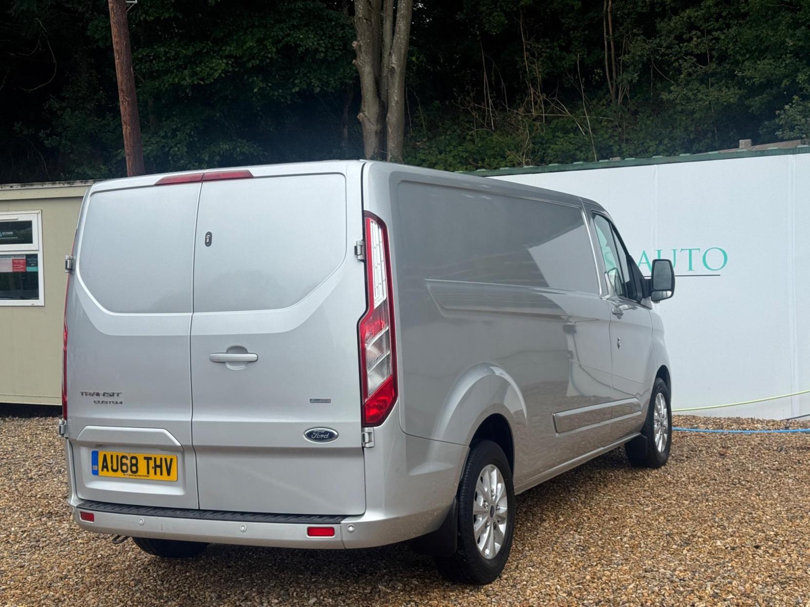 Ford Transit Custom 2.0 300 EcoBlue Limited L2 H1 Euro 6 5dr