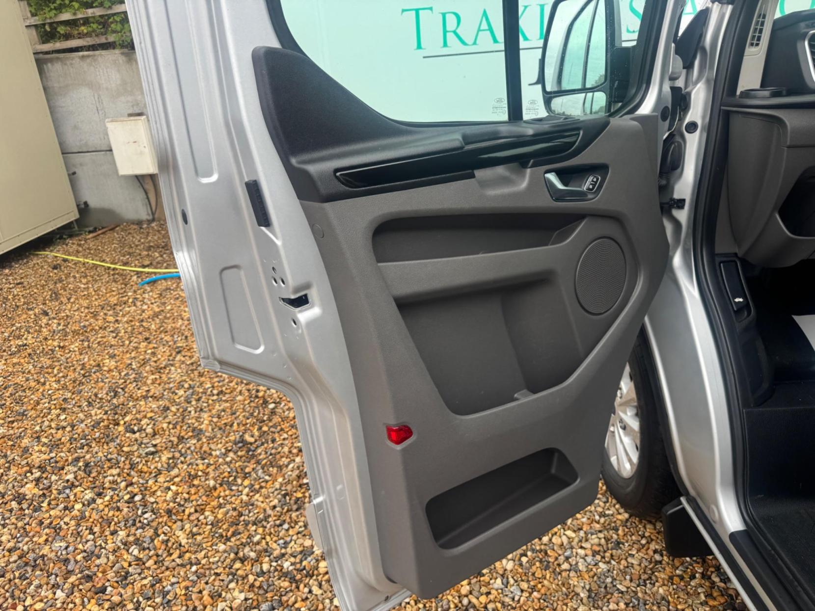 Ford Transit Custom 2.0 300 EcoBlue Limited L2 H1 Euro 6 5dr