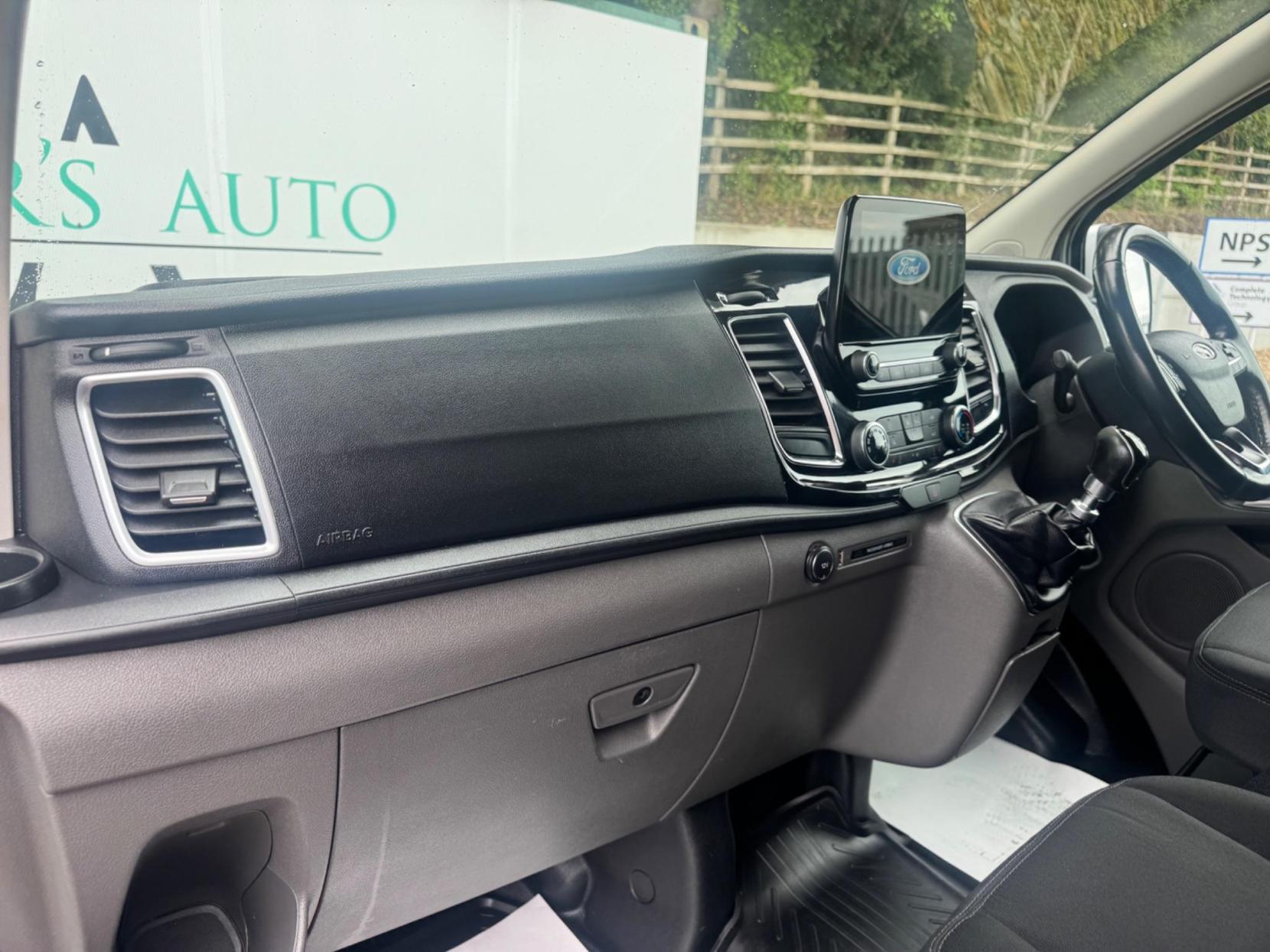 Ford Transit Custom 2.0 300 EcoBlue Limited L2 H1 Euro 6 5dr