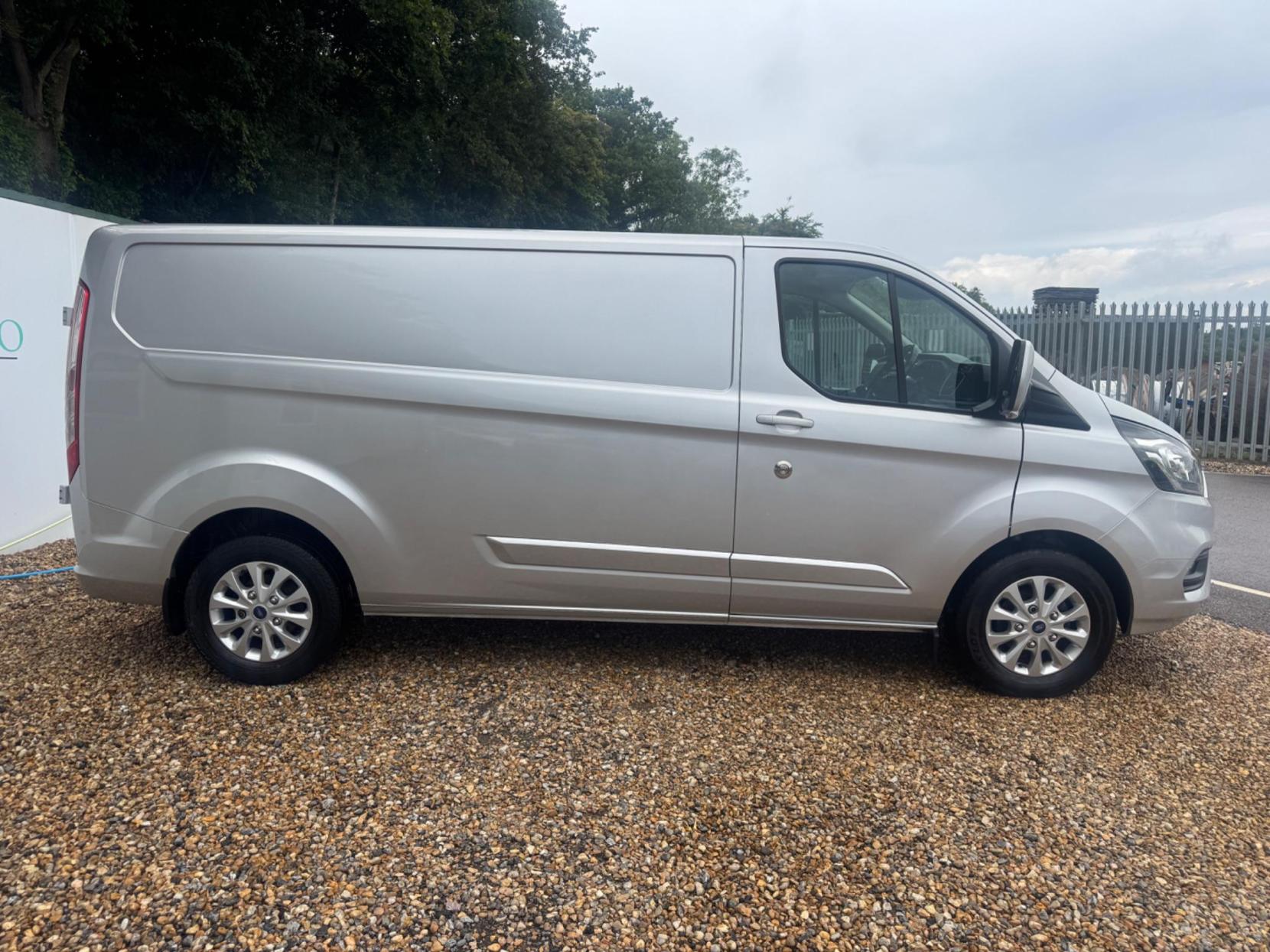 Ford Transit Custom 2.0 300 EcoBlue Limited L2 H1 Euro 6 5dr
