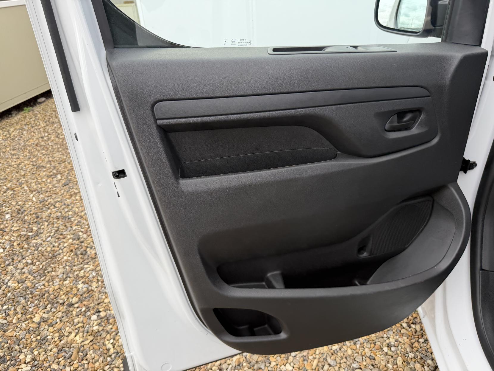 Vauxhall Vivaro 1.5 Turbo D 2900 Prime Panel Van 6dr Diesel Manual L1 H1 Euro 6 (s/s) (100 ps)