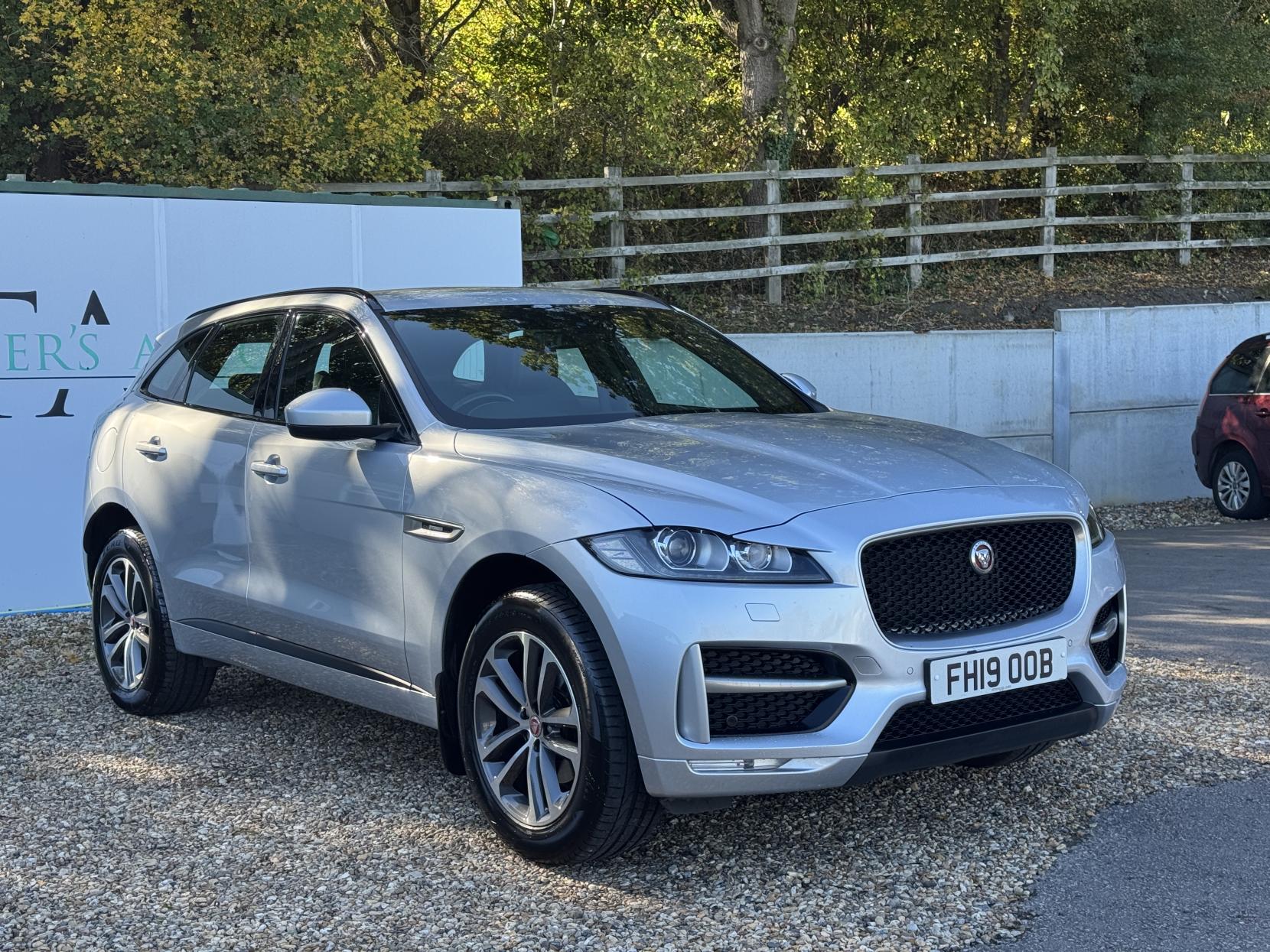 Jaguar F-PACE 2.0 D180 R-Sport Auto AWD Euro 6 (s/s) 5dr