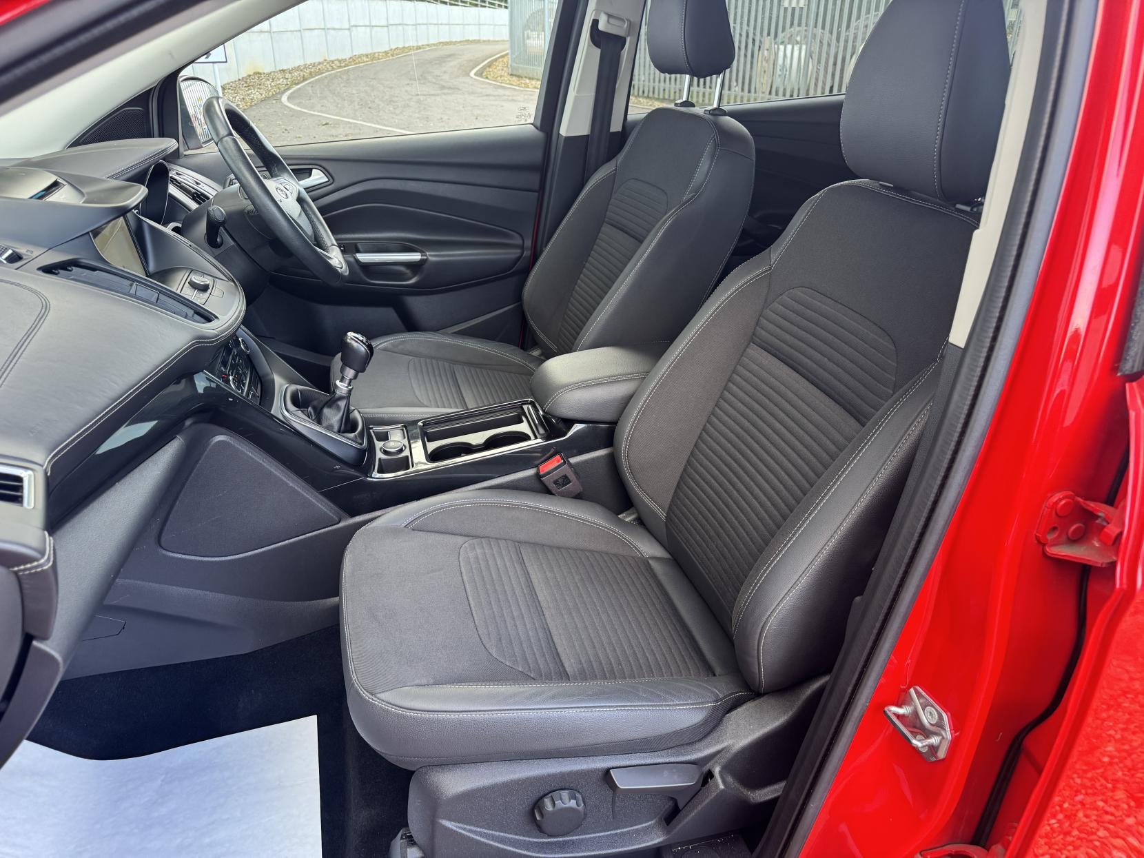 Ford Kuga 1.5T EcoBoost GPF Titanium SUV 5dr Petrol Manual 2WD Euro 6 (s/s) (150 ps)