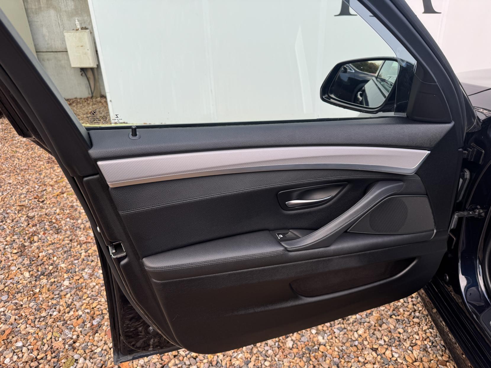 BMW 5 Series 2.0 520d M Sport Touring 5dr Diesel Auto Euro 6 (s/s) (190 ps)