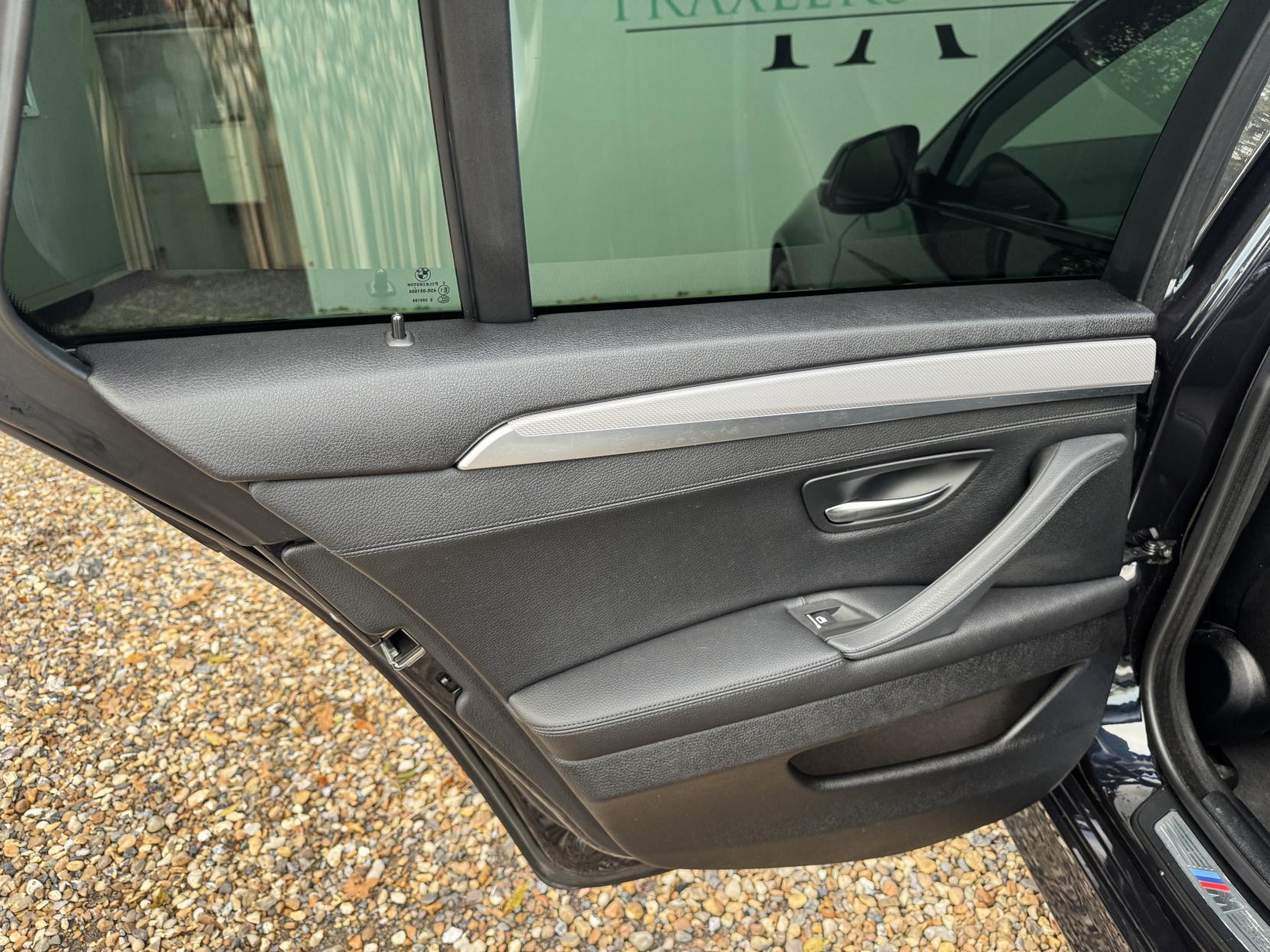 BMW 5 Series 2.0 520d M Sport Touring 5dr Diesel Auto Euro 6 (s/s) (190 ps)