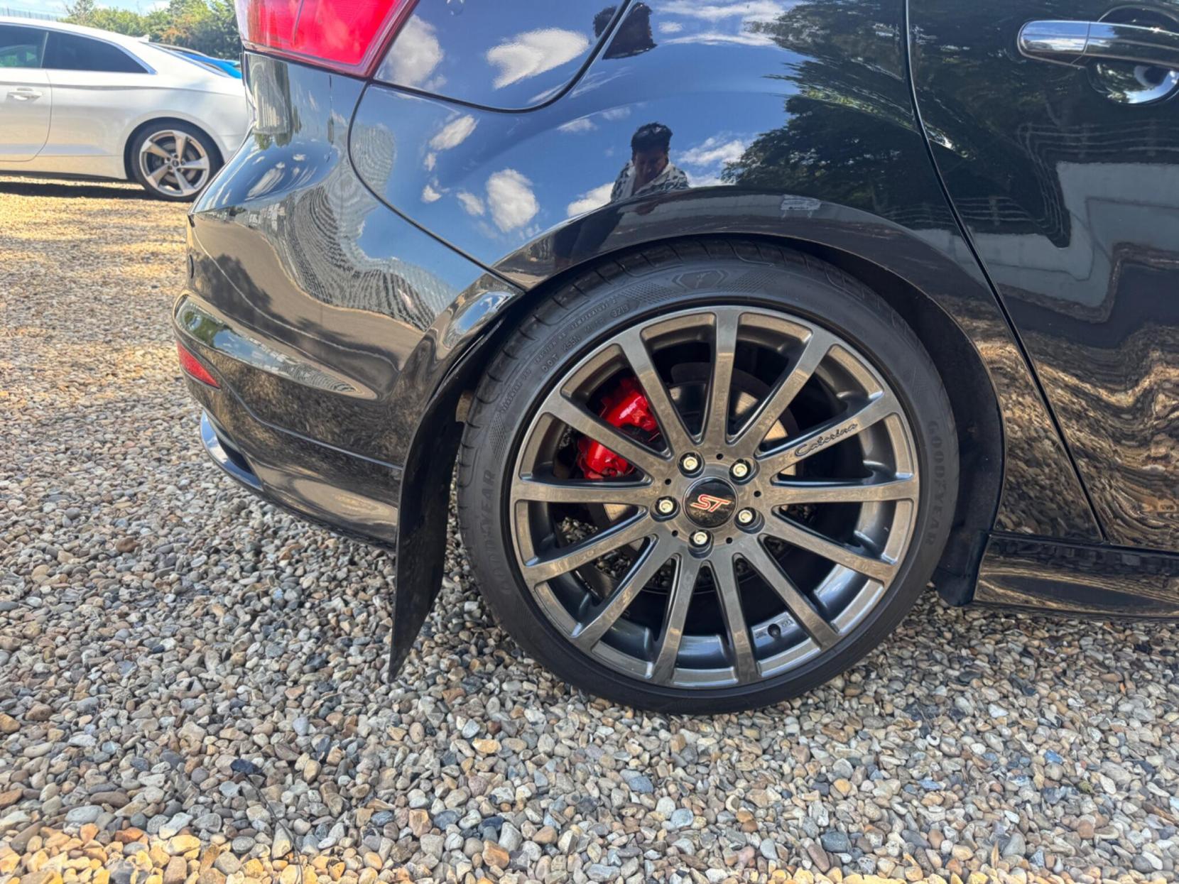 Ford Focus 2.0T EcoBoost ST-3 Euro 5 (s/s) 5dr