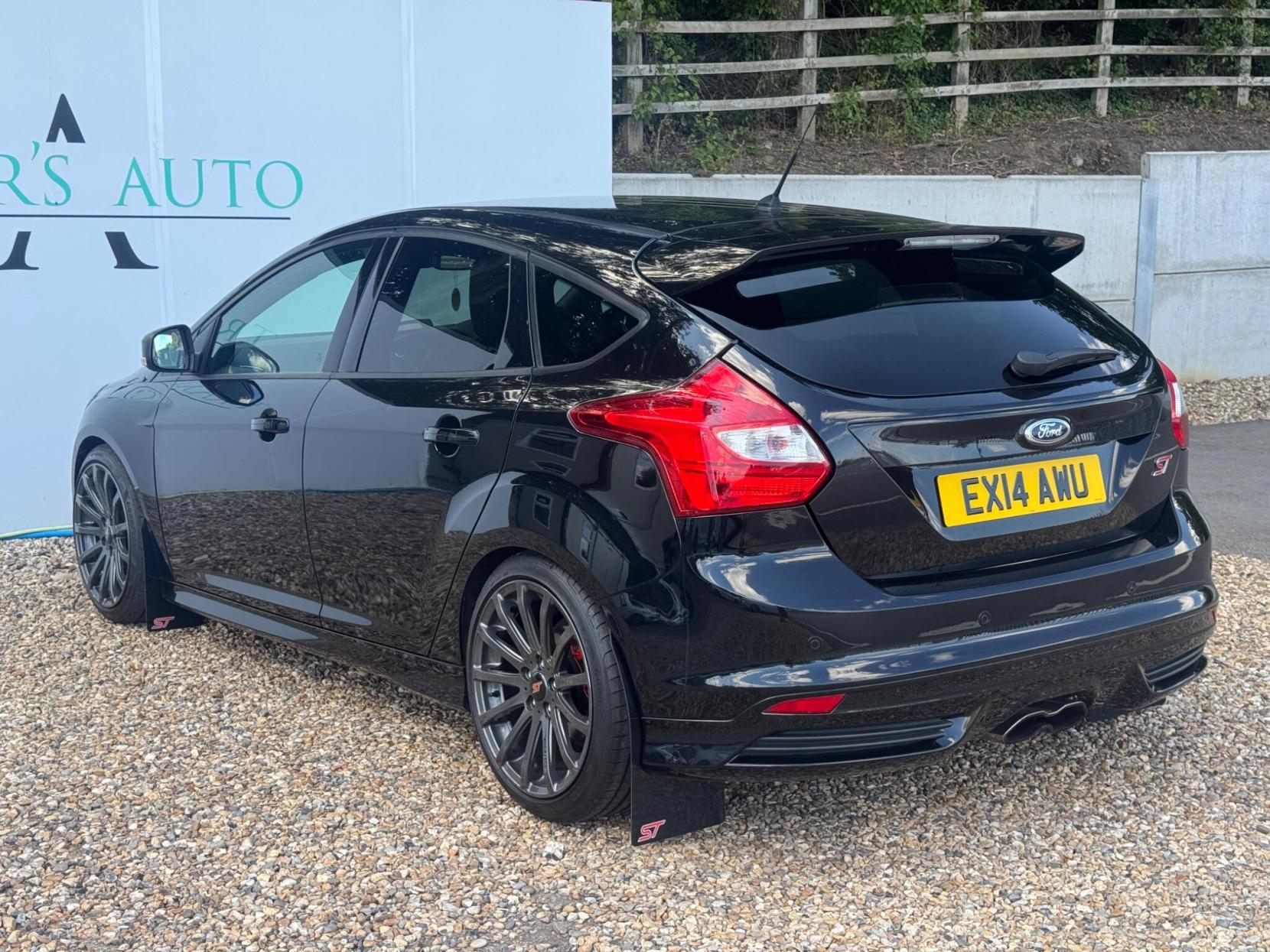 Ford Focus 2.0T EcoBoost ST-3 Euro 5 (s/s) 5dr