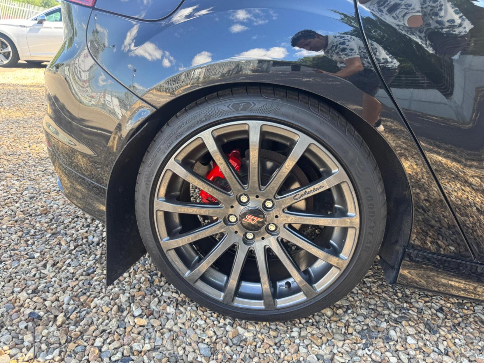 Ford Focus 2.0T EcoBoost ST-3 Euro 5 (s/s) 5dr