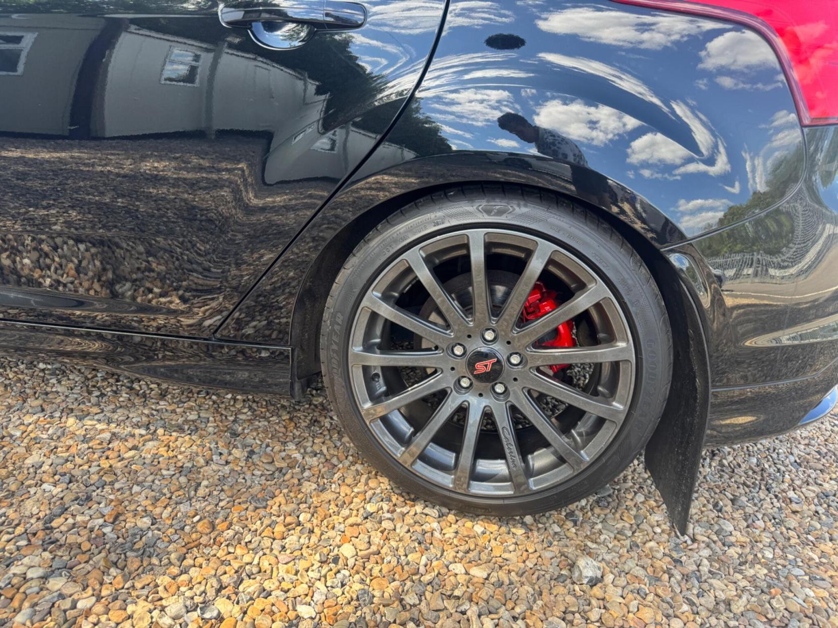Ford Focus 2.0T EcoBoost ST-3 Euro 5 (s/s) 5dr