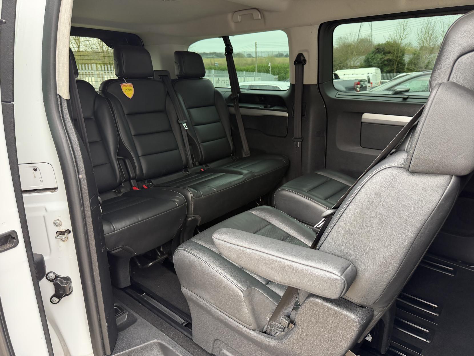 Vauxhall Vivaro Life Electric 50kWh Ultimate MPV 5dr Electric Auto LWB (8 Seat, 7.4kW Charger) (136 ps)