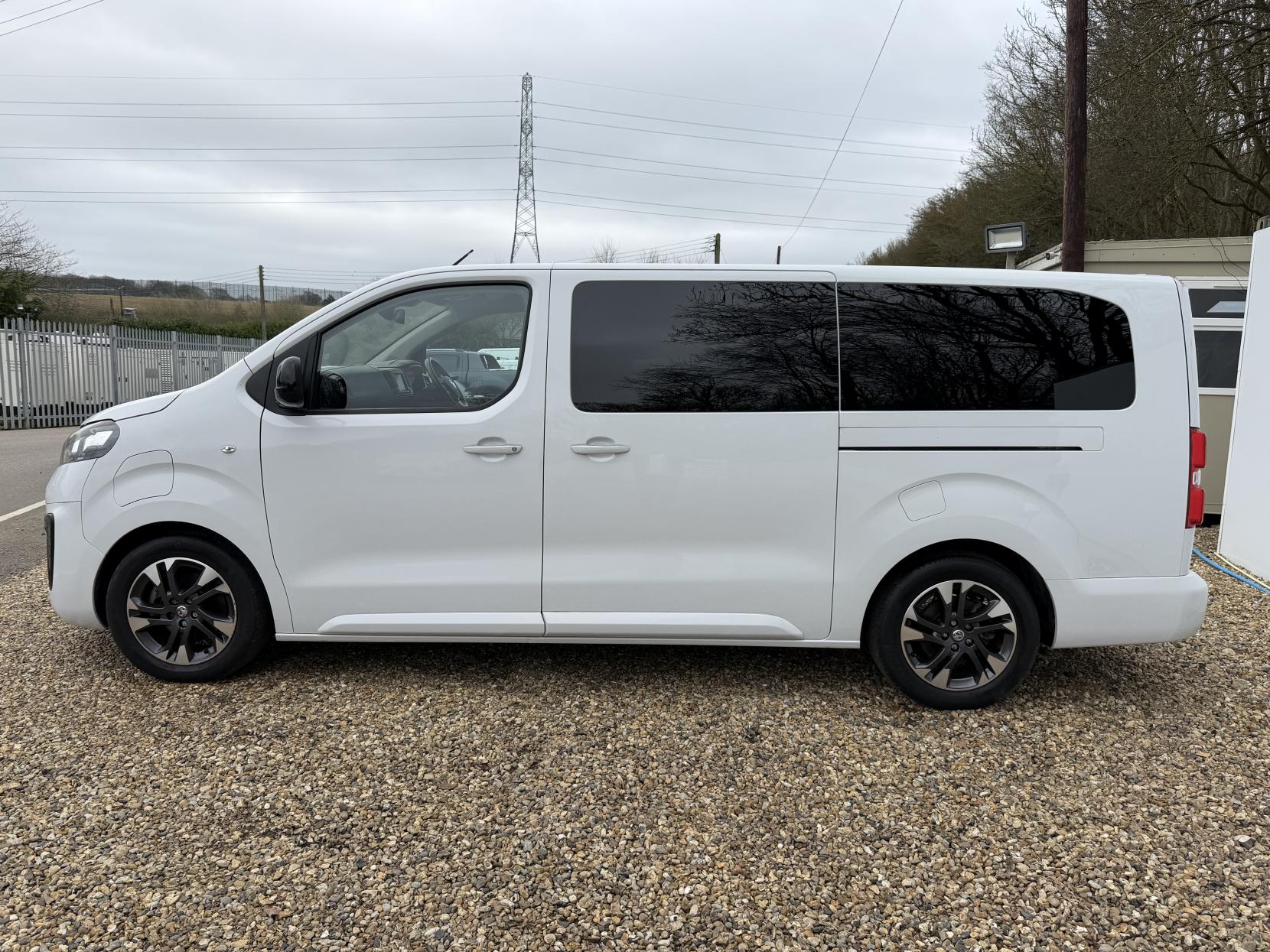 Vauxhall Vivaro Life Electric 50kWh Ultimate MPV 5dr Electric Auto LWB (8 Seat, 7.4kW Charger) (136 ps)
