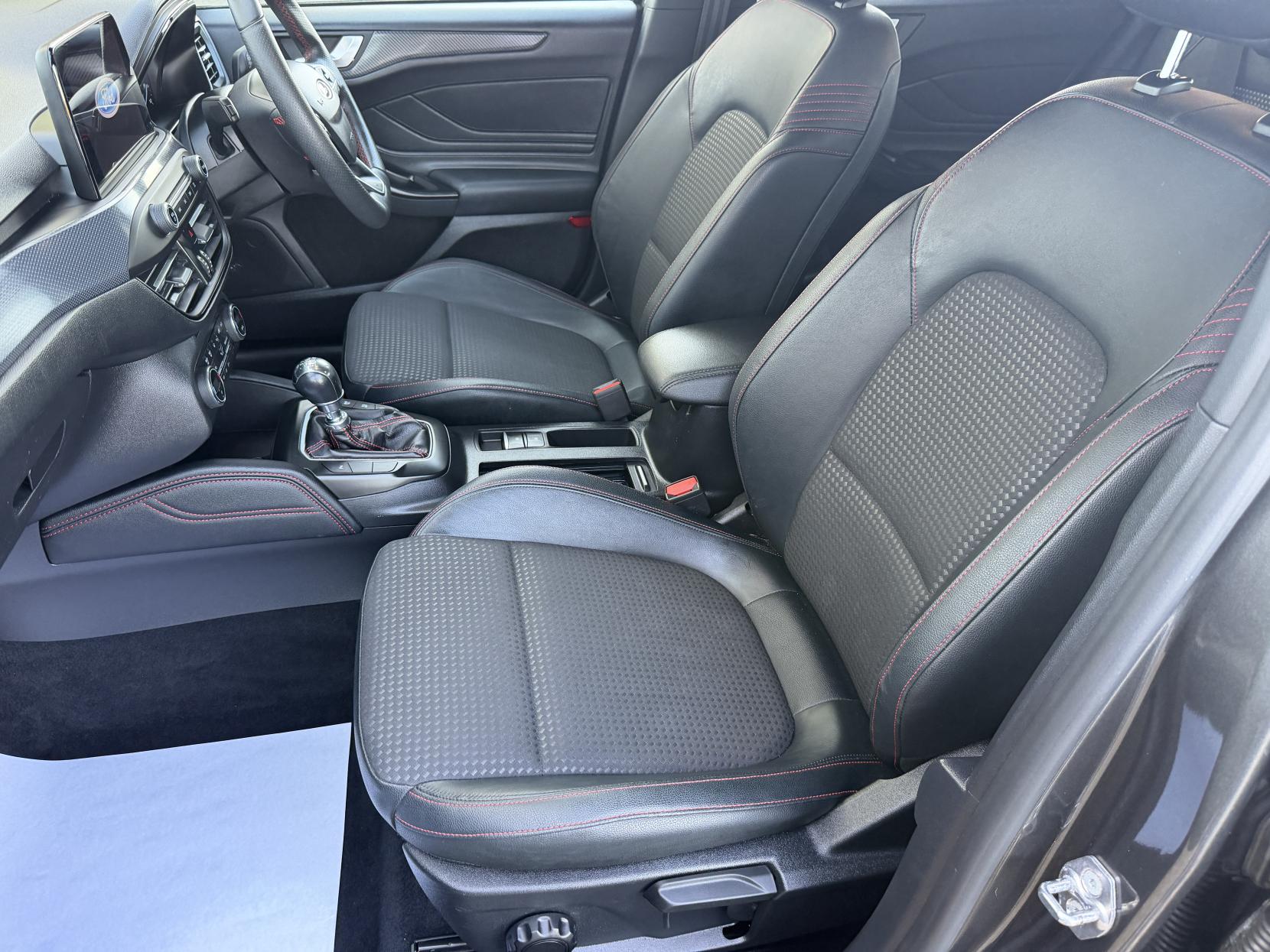 Ford Focus 1.0T EcoBoost ST-Line X Hatchback 5dr Petrol Manual Euro 6 (s/s) (125 ps)