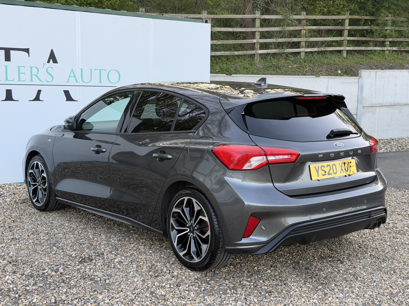 Ford Focus 1.0T EcoBoost ST-Line X Hatchback 5dr Petrol Manual Euro 6 (s/s) (125 ps)