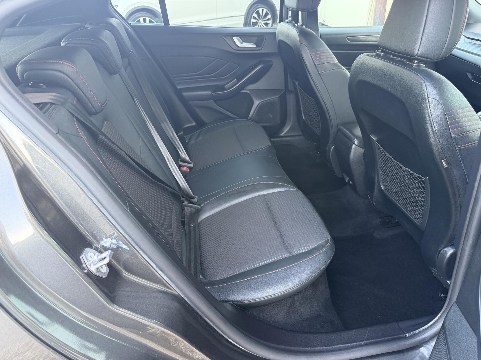 Ford Focus 1.0T EcoBoost ST-Line X Hatchback 5dr Petrol Manual Euro 6 (s/s) (125 ps)