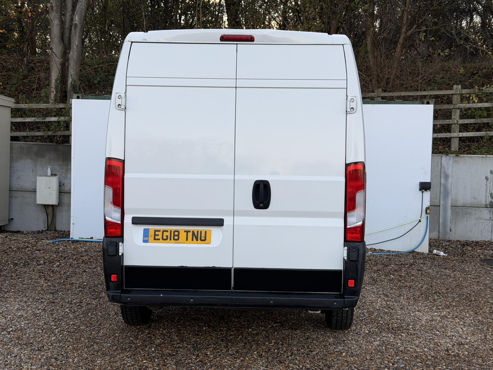 Peugeot Boxer 2.0 BlueHDi 335 Professional Panel Van 5dr Diesel Manual L2 H2 Euro 6 (130 ps)