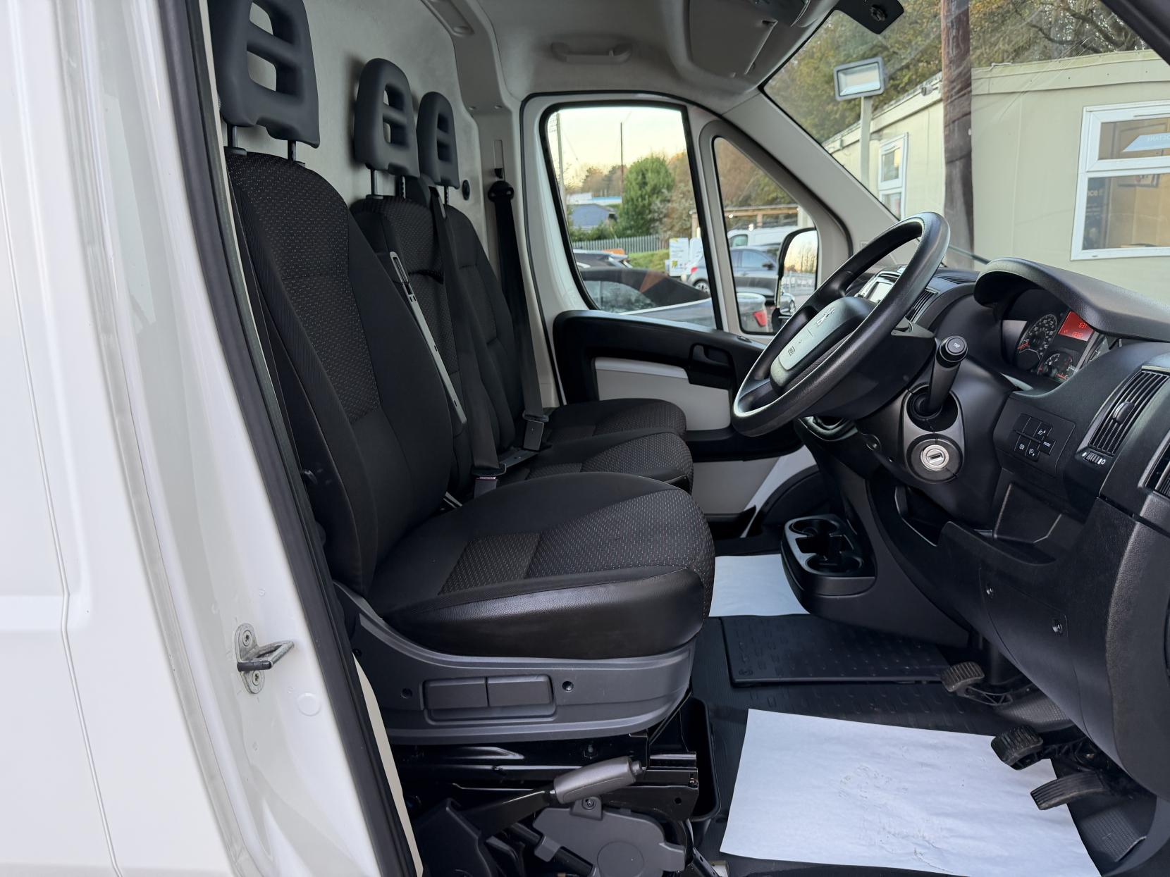 Peugeot Boxer 2.0 BlueHDi 335 Professional Panel Van 5dr Diesel Manual L2 H2 Euro 6 (130 ps)