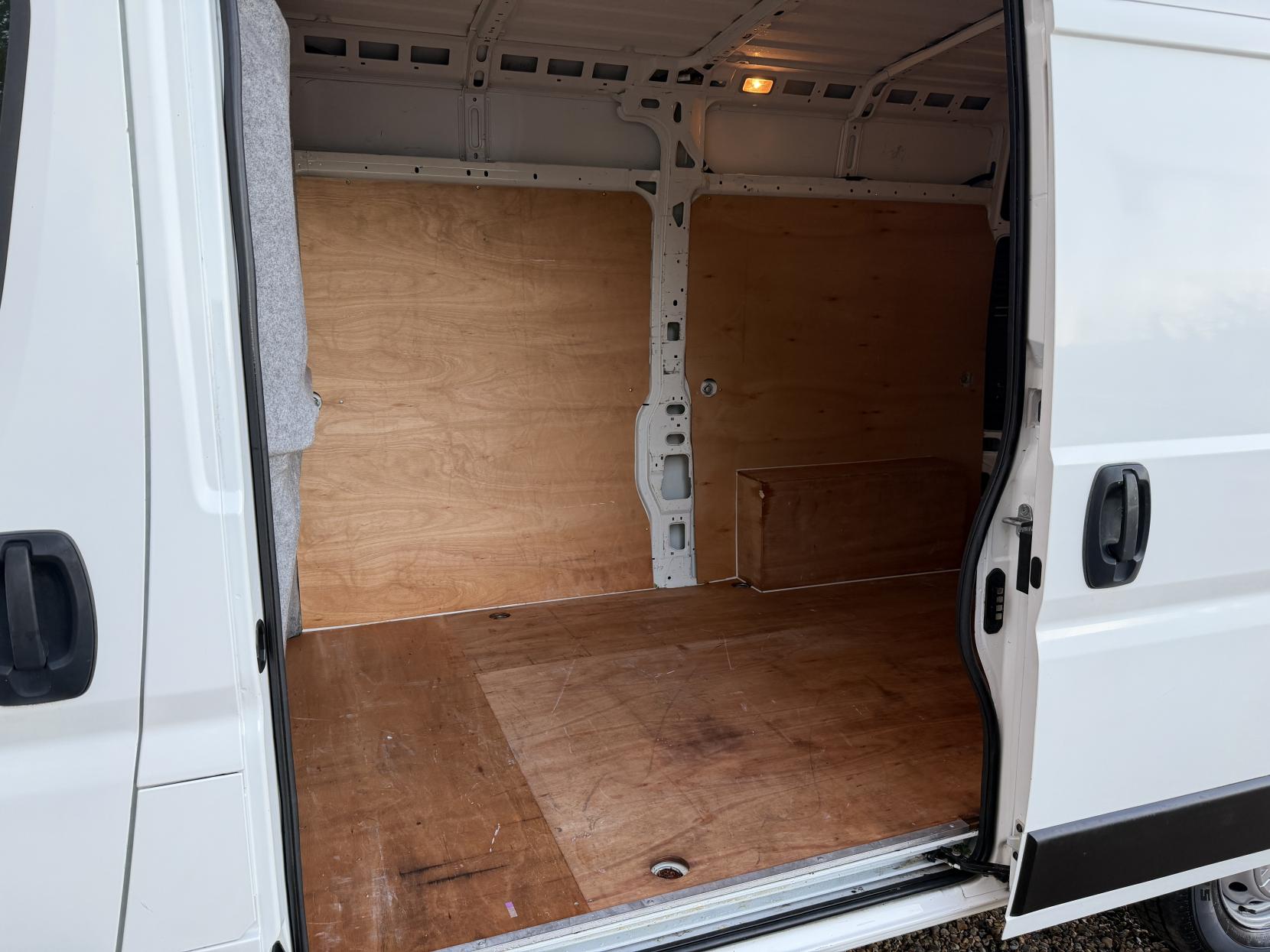 Peugeot Boxer 2.0 BlueHDi 335 Professional Panel Van 5dr Diesel Manual L2 H2 Euro 6 (130 ps)