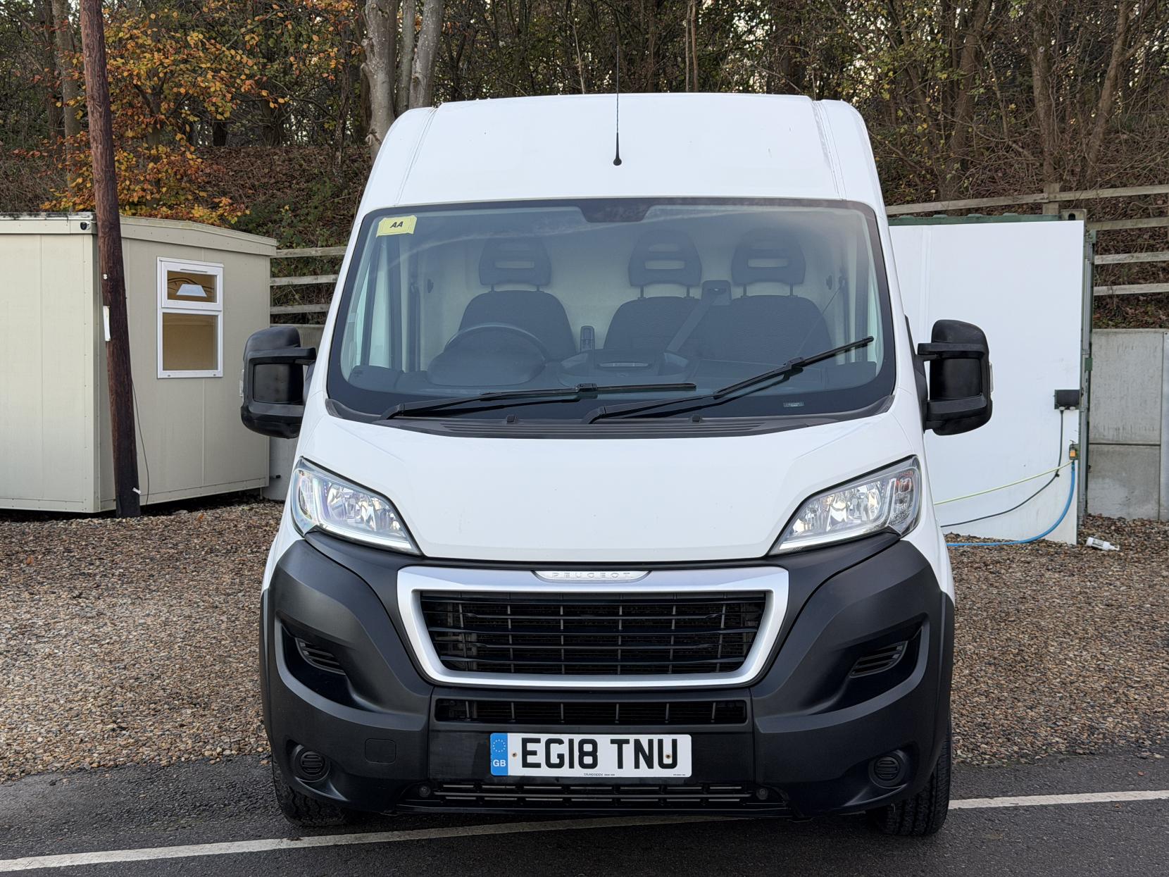 Peugeot Boxer 2.0 BlueHDi 335 Professional Panel Van 5dr Diesel Manual L2 H2 Euro 6 (130 ps)