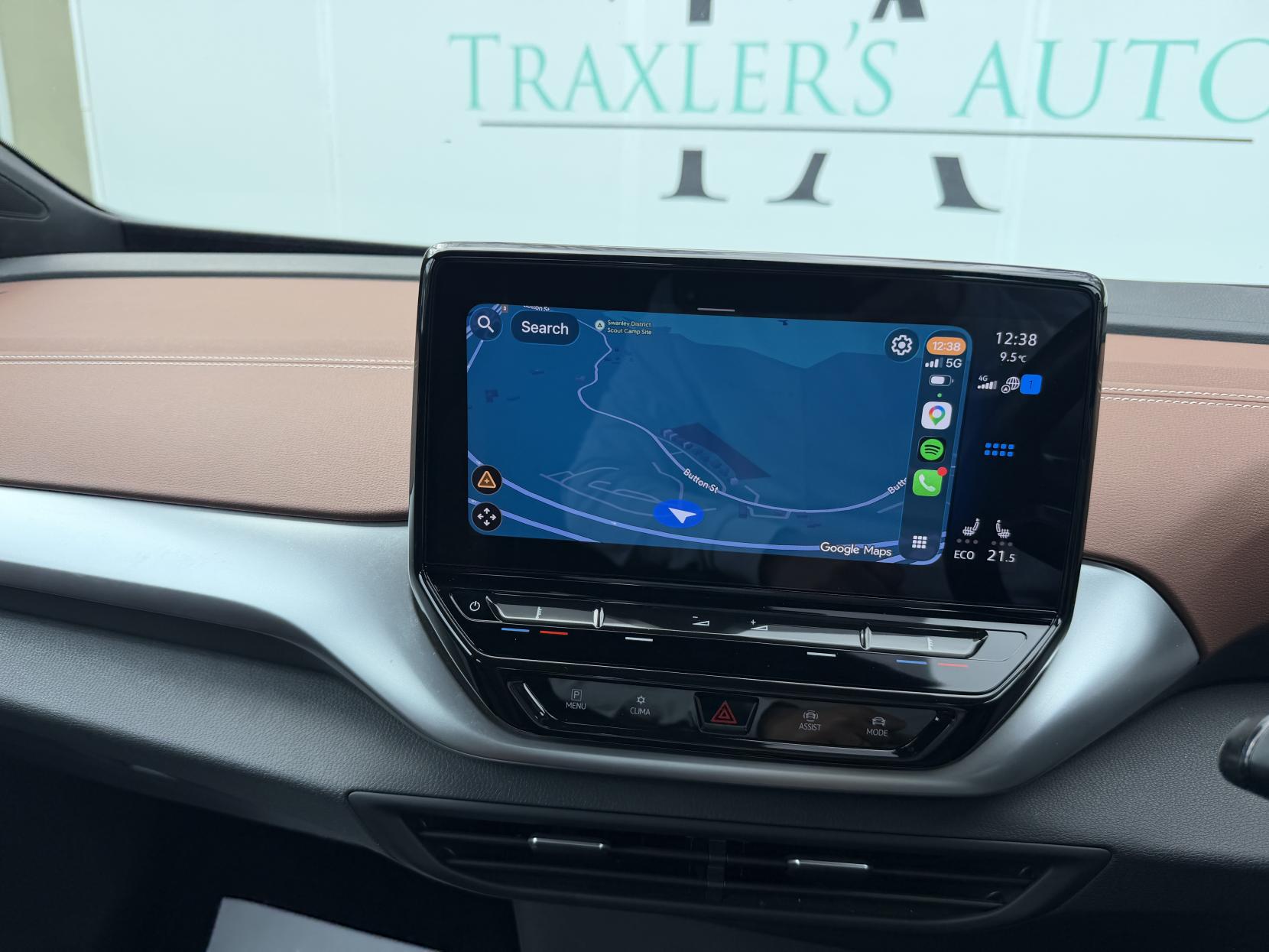 Volkswagen ID.4 Pro Performance 77kWh Life SUV 5dr Electric Auto (204 ps)