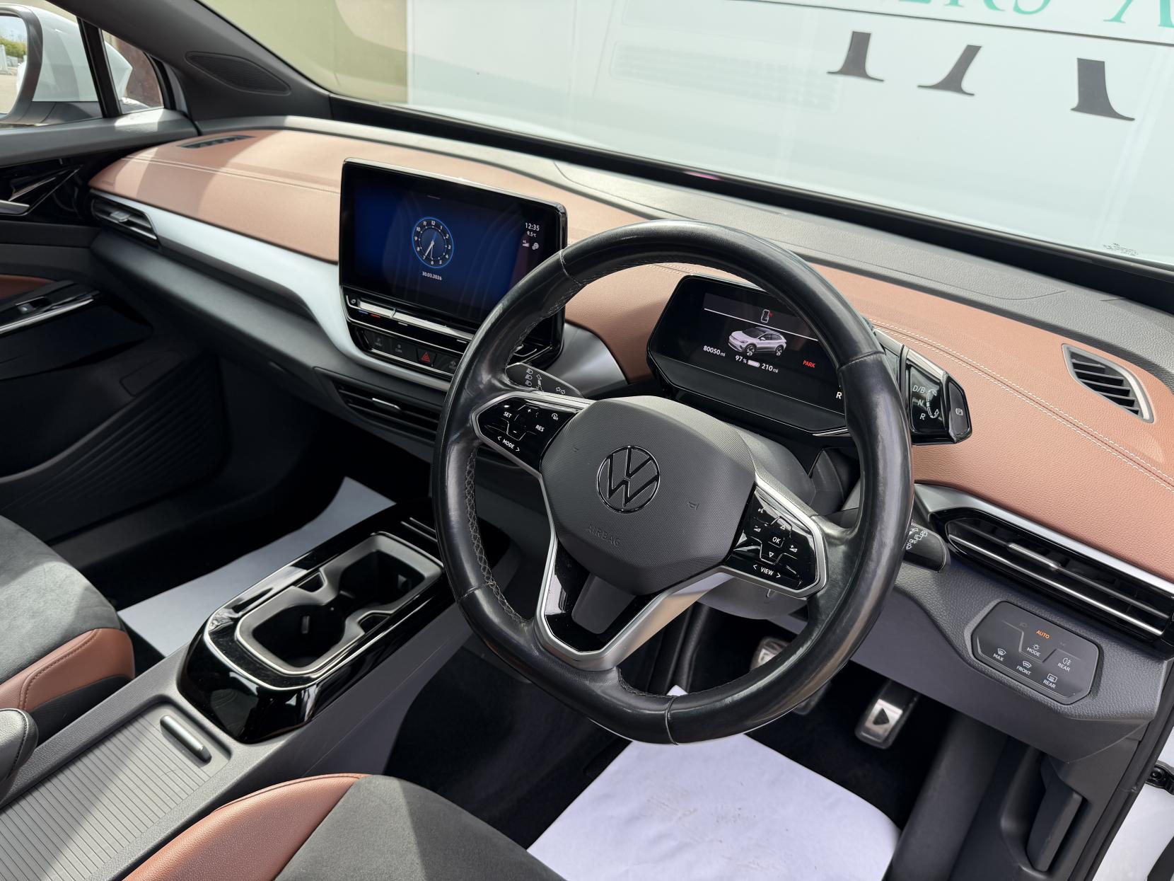 Volkswagen ID.4 Pro Performance 77kWh Life SUV 5dr Electric Auto (204 ps)